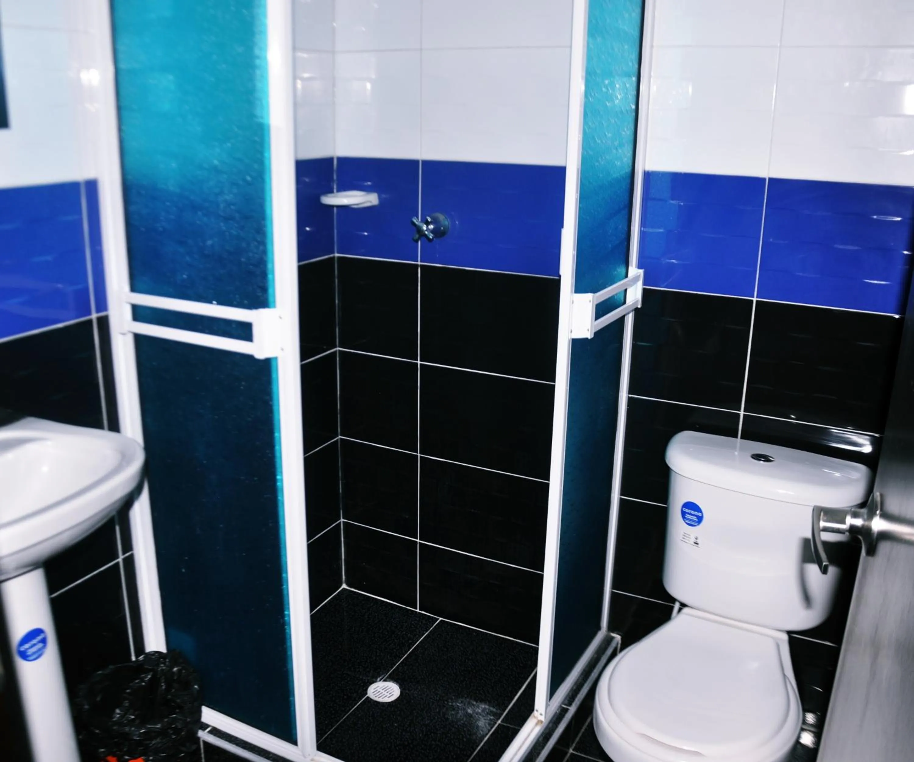 Bathroom in Hotel Azulejo del Llano