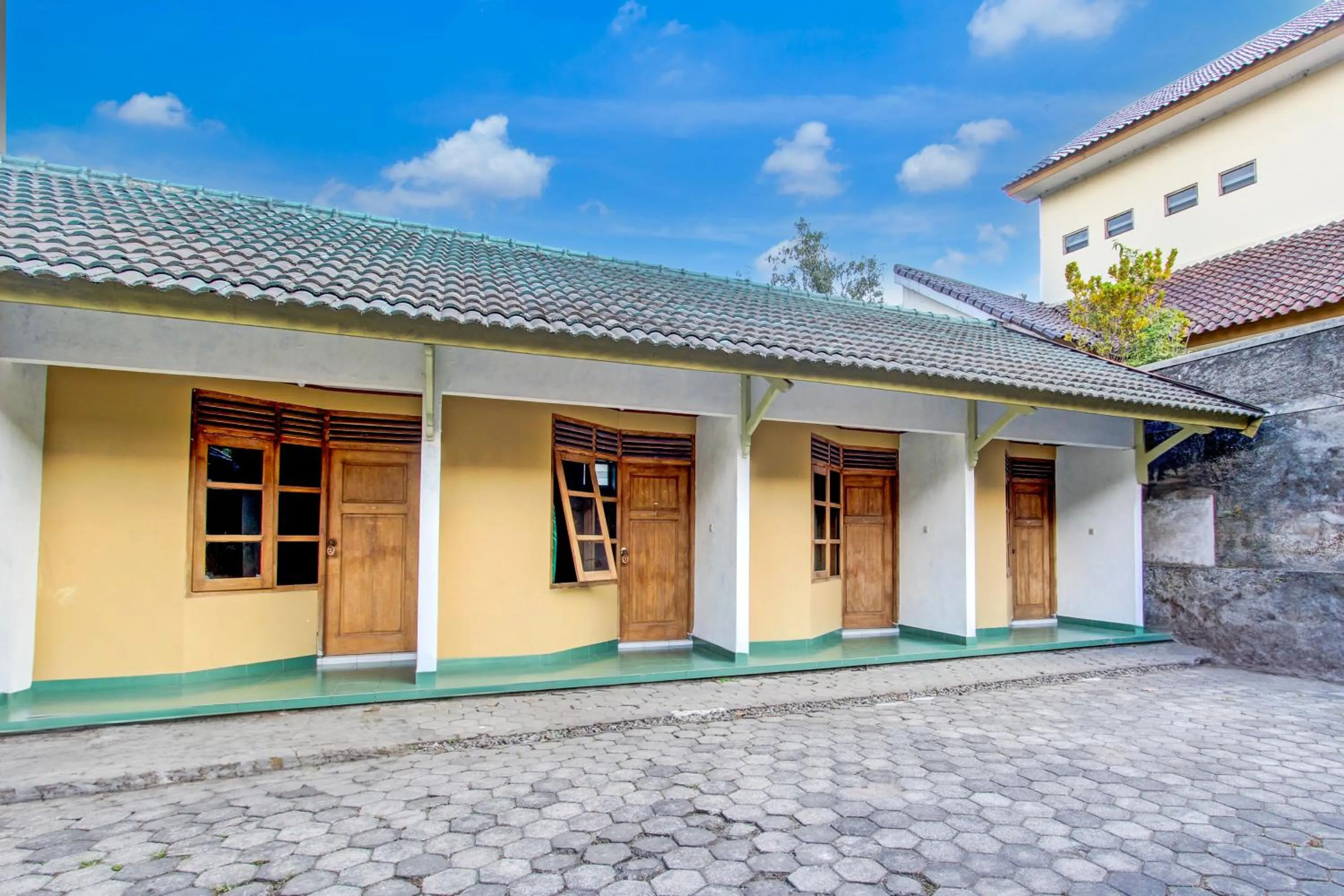 Property building in Hotel O Pondok Wisata Kaliandra Kaliurang