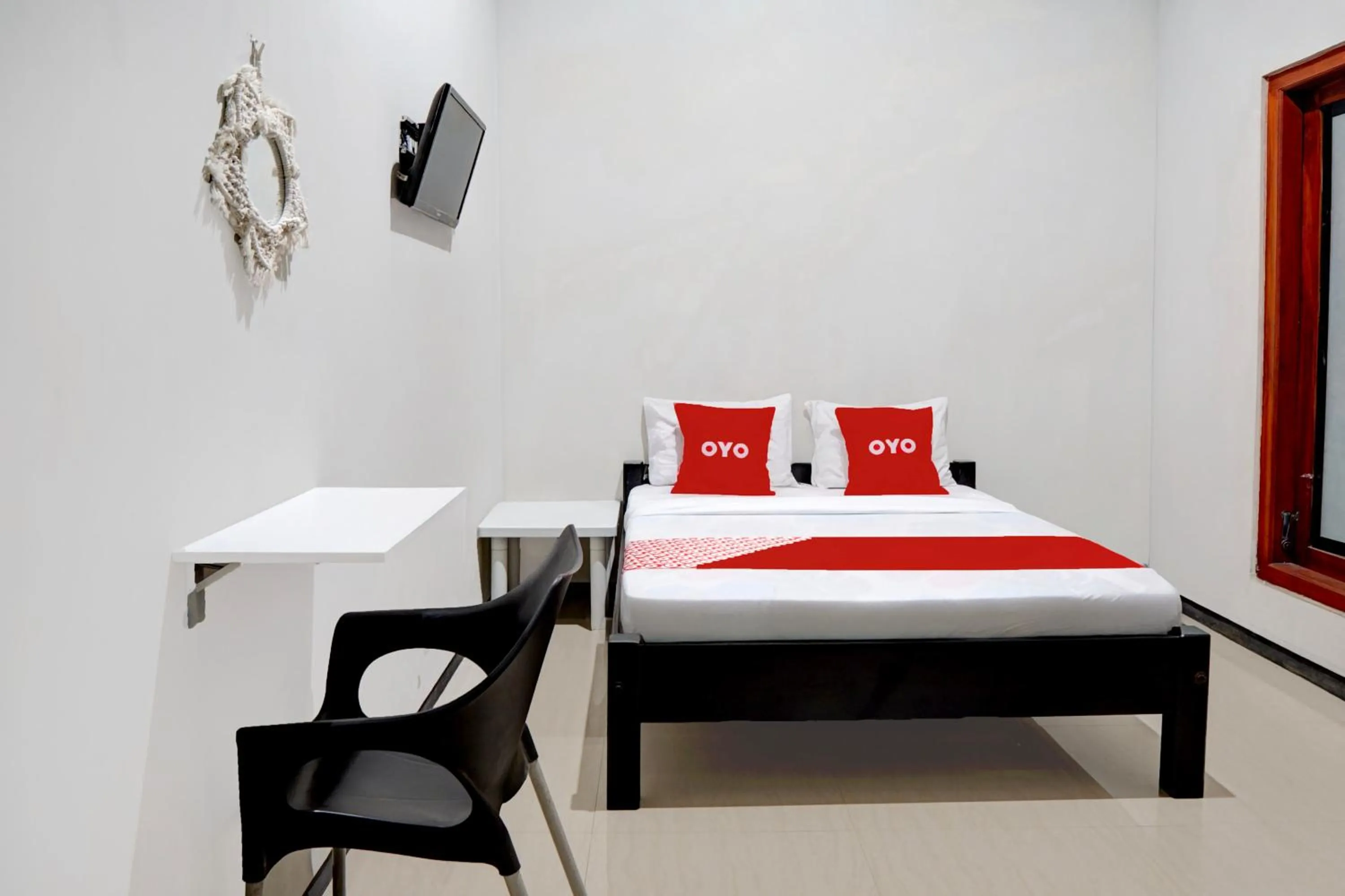 Bedroom, Bed in Hotel O MIOXIO Syariah Kost