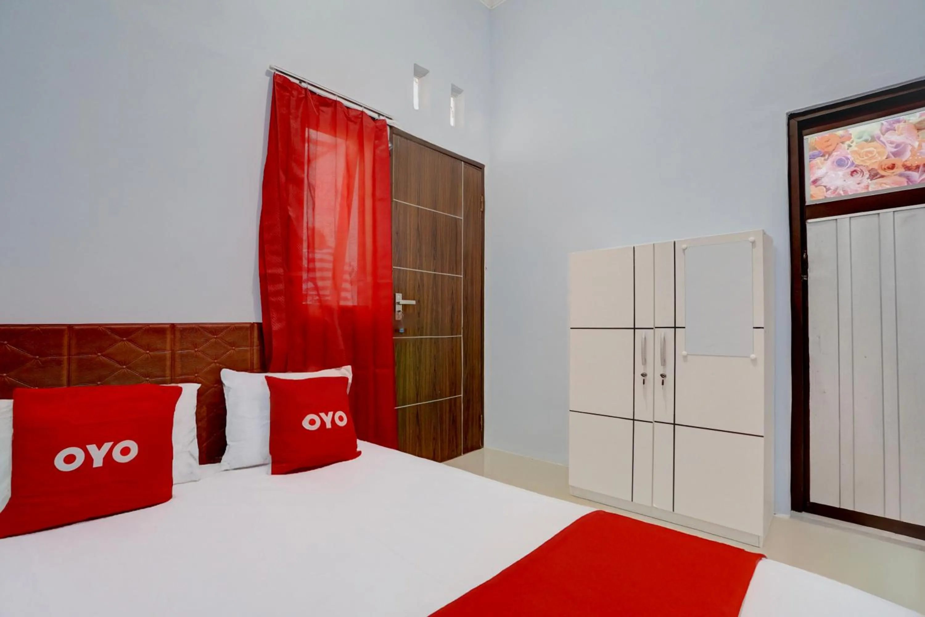 Bedroom, Bed in Hotel O MIOXIO Syariah Kost