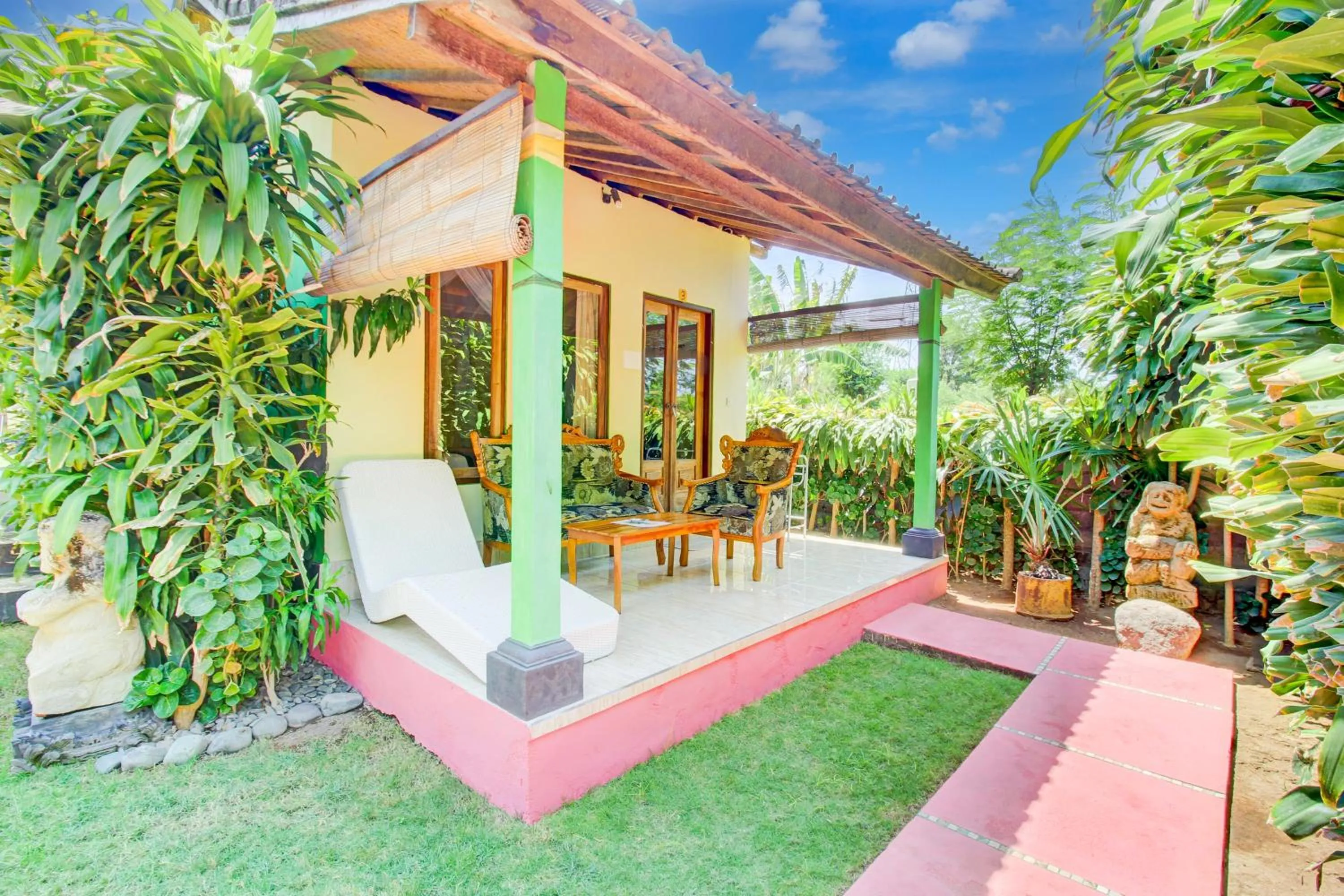 Lobby or reception in Capital O 94226 Kubu Mesari