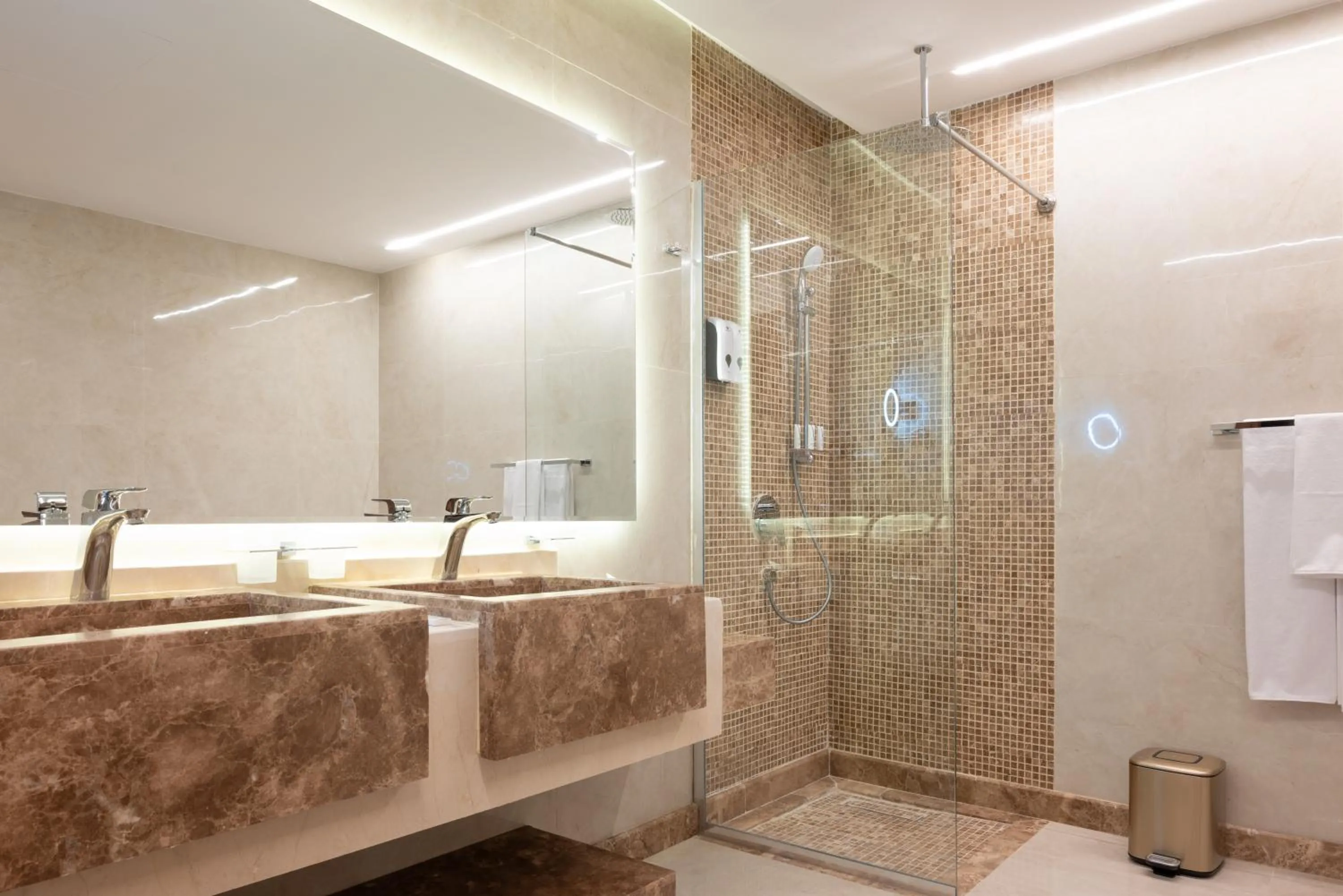 Bathroom in Vender Hotel