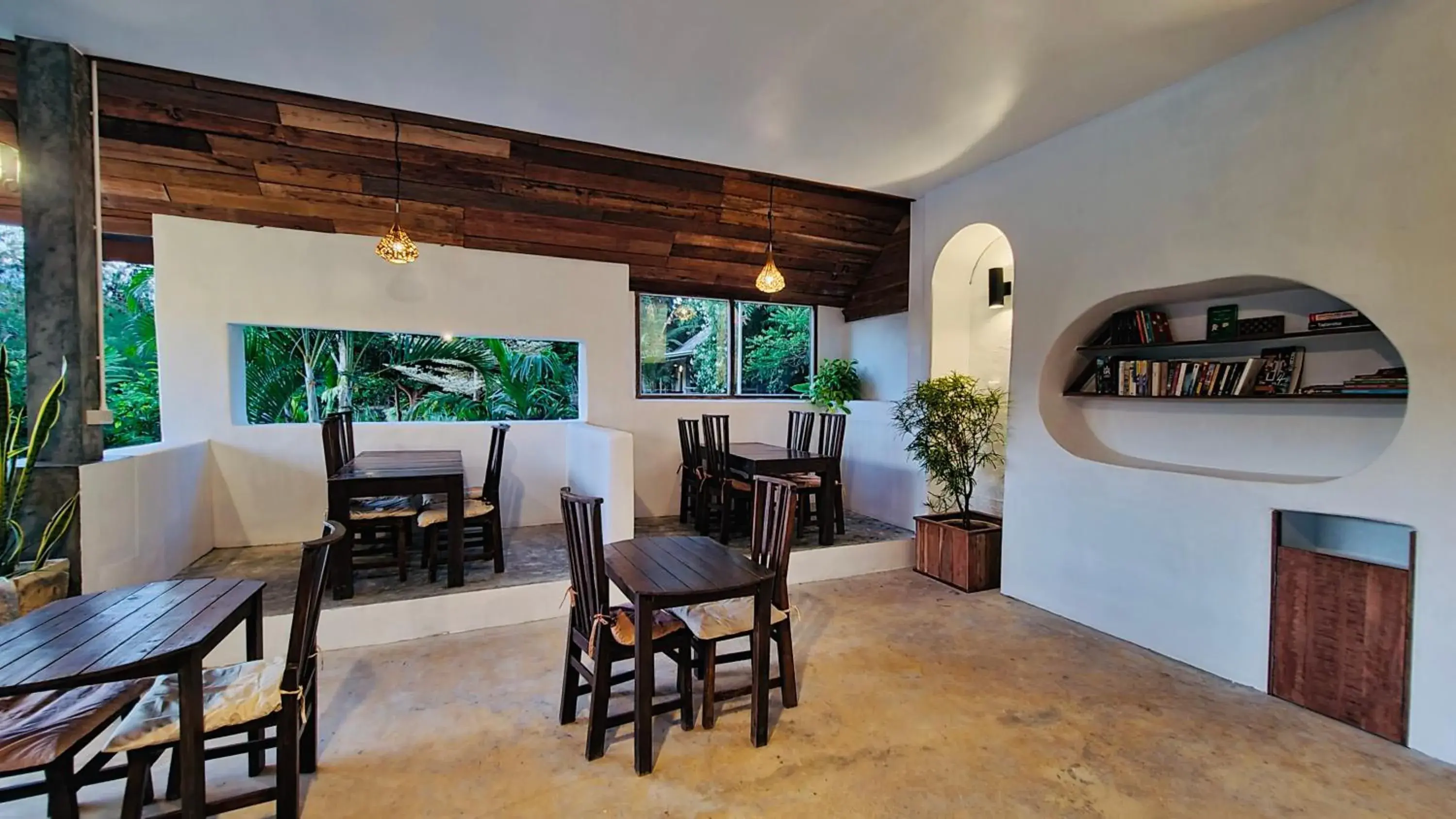 Restaurant/places to eat in Canary Guesthouse Restaurant/places to eat in Canary Guesthouse