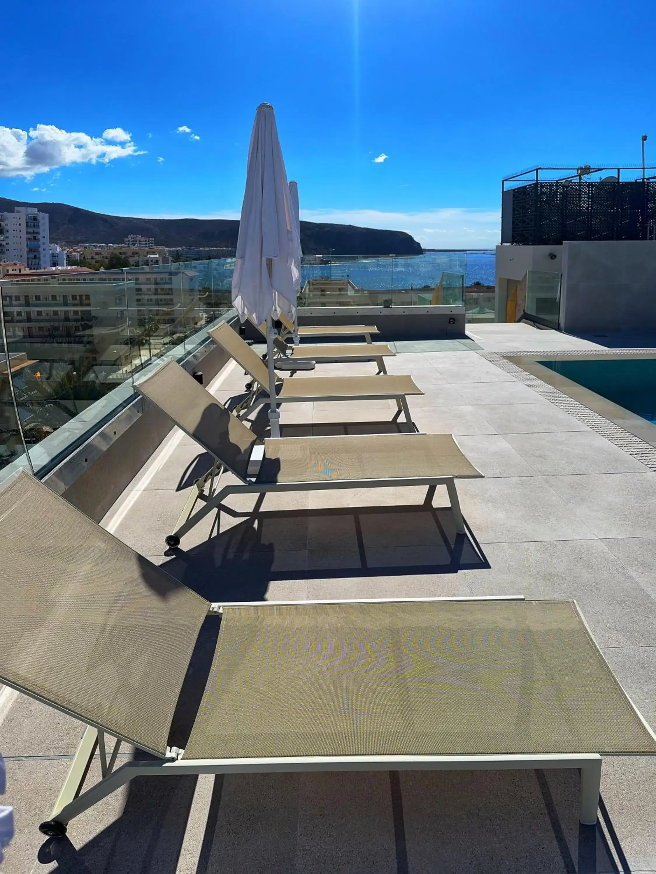 Pool view in Hotel Reveron Plaza Pool view in Hotel Reveron Plaza