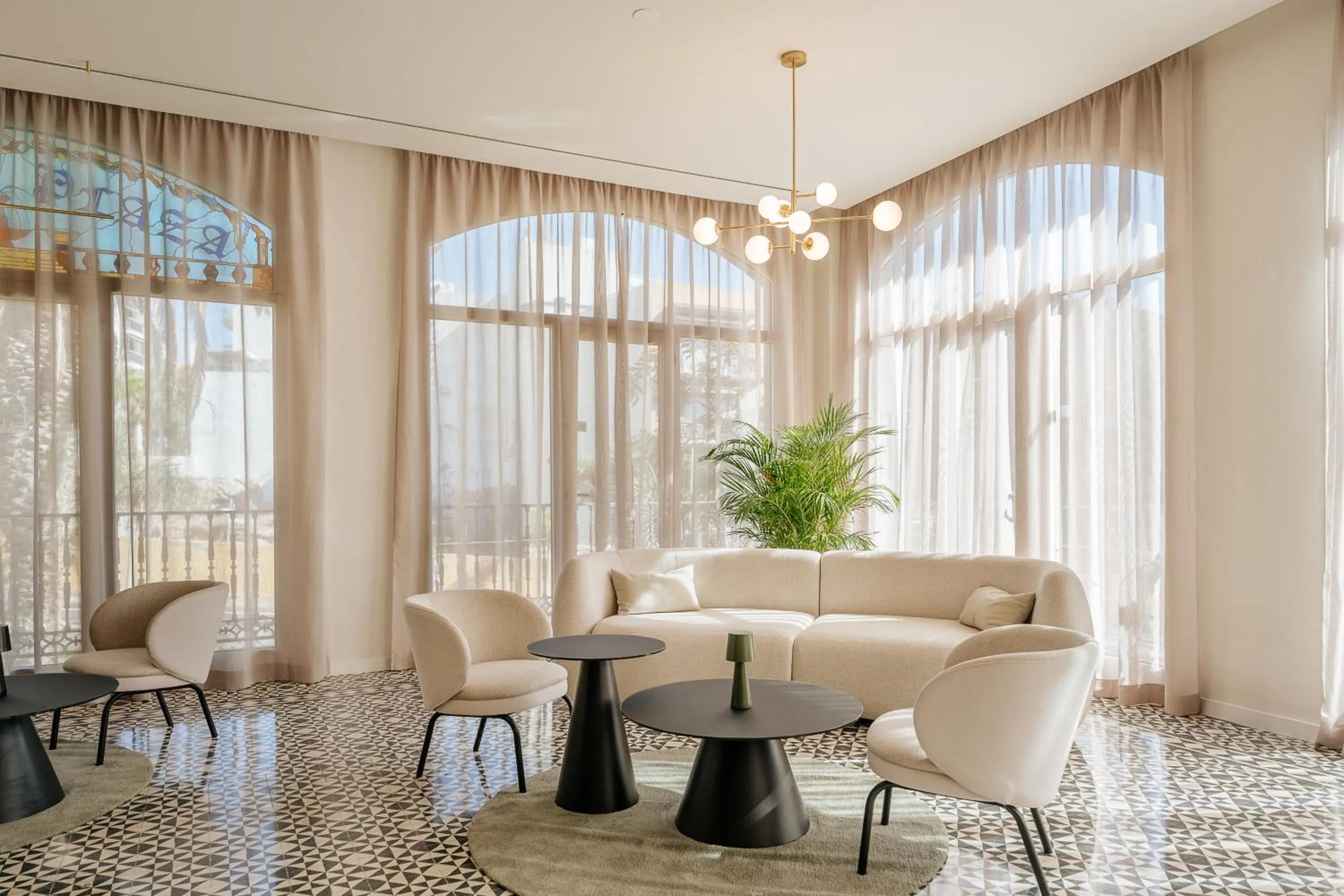 Lobby or reception in Hotel Reveron Plaza