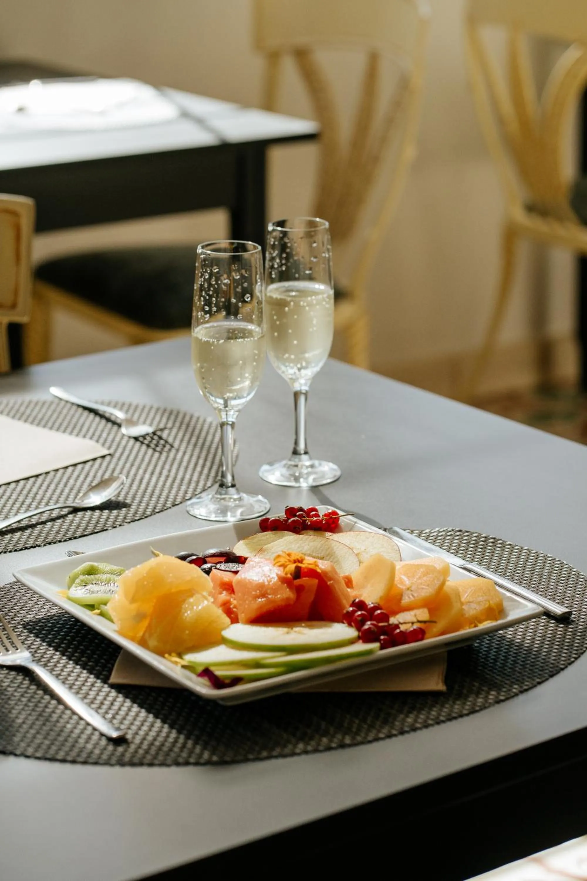 Food and drinks in Hotel Reveron Plaza