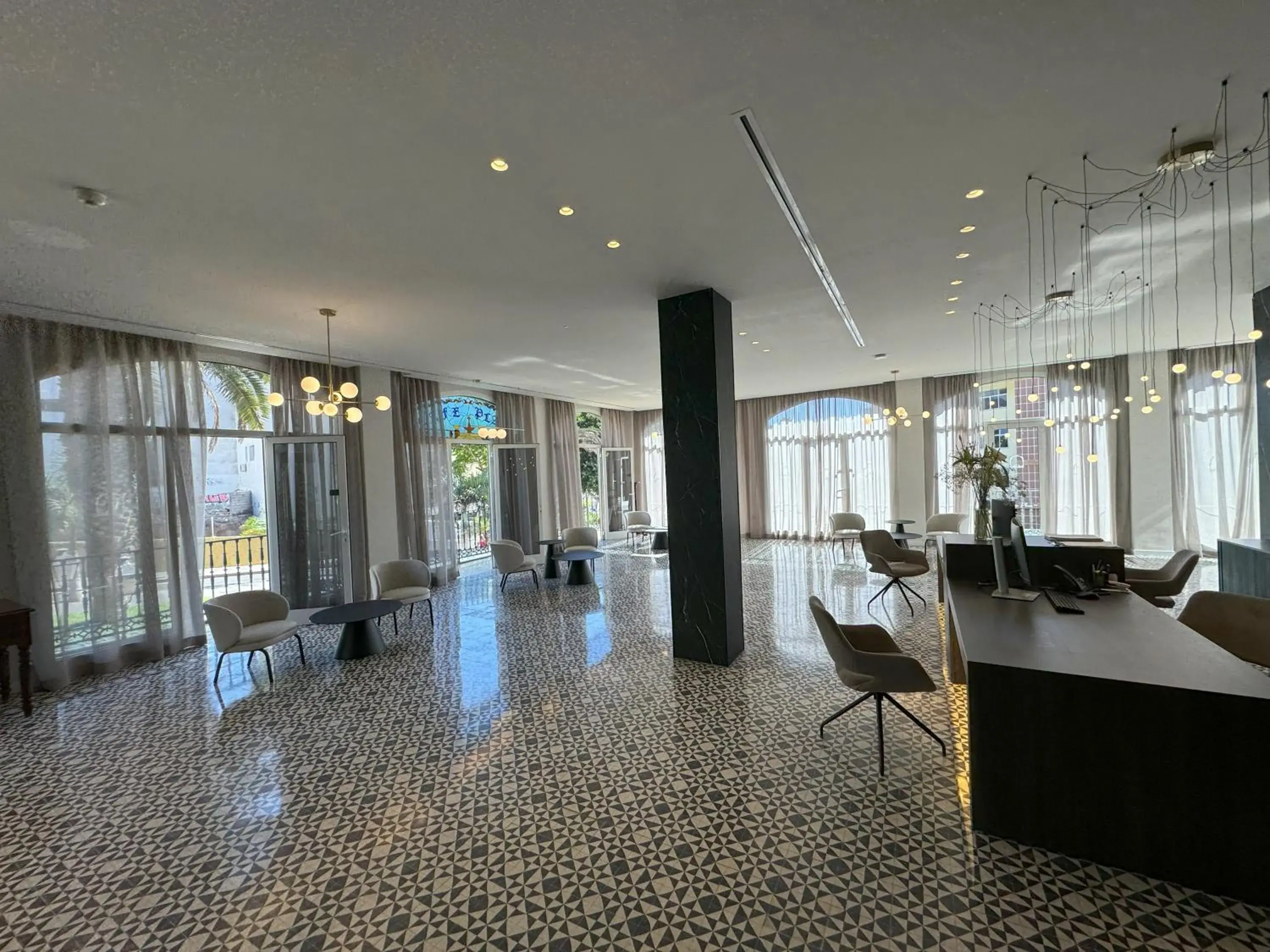 Lobby or reception in Hotel Reveron Plaza Lobby or reception in Hotel Reveron Plaza