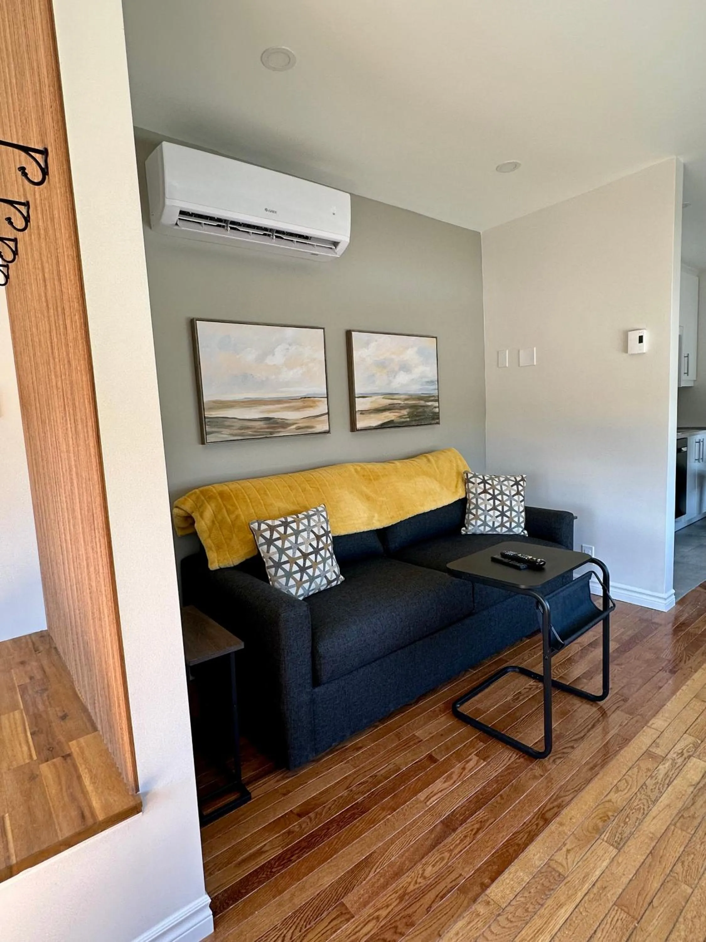 Bed in Motel Le Refuge