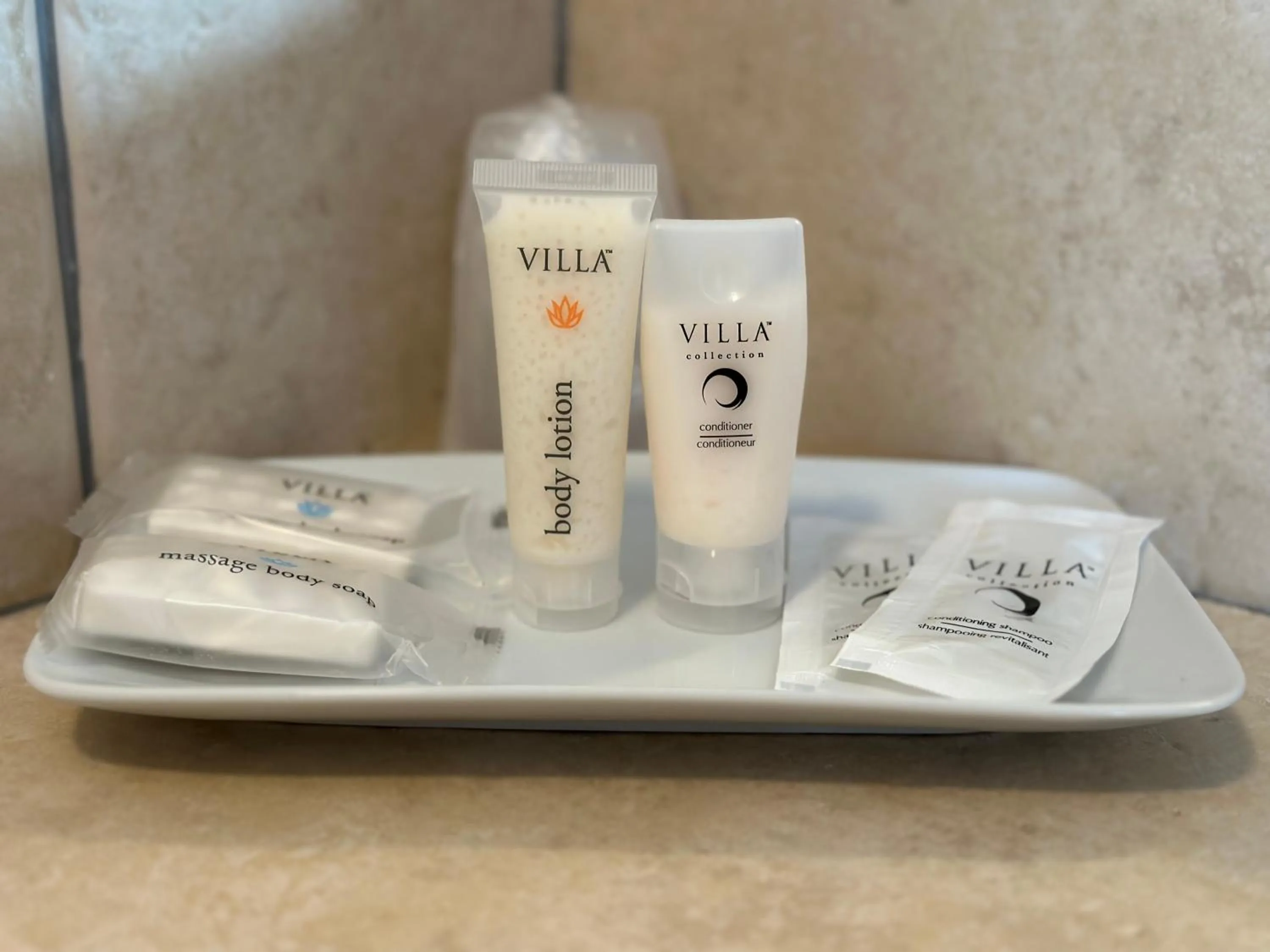 Shower in Motel Le Refuge