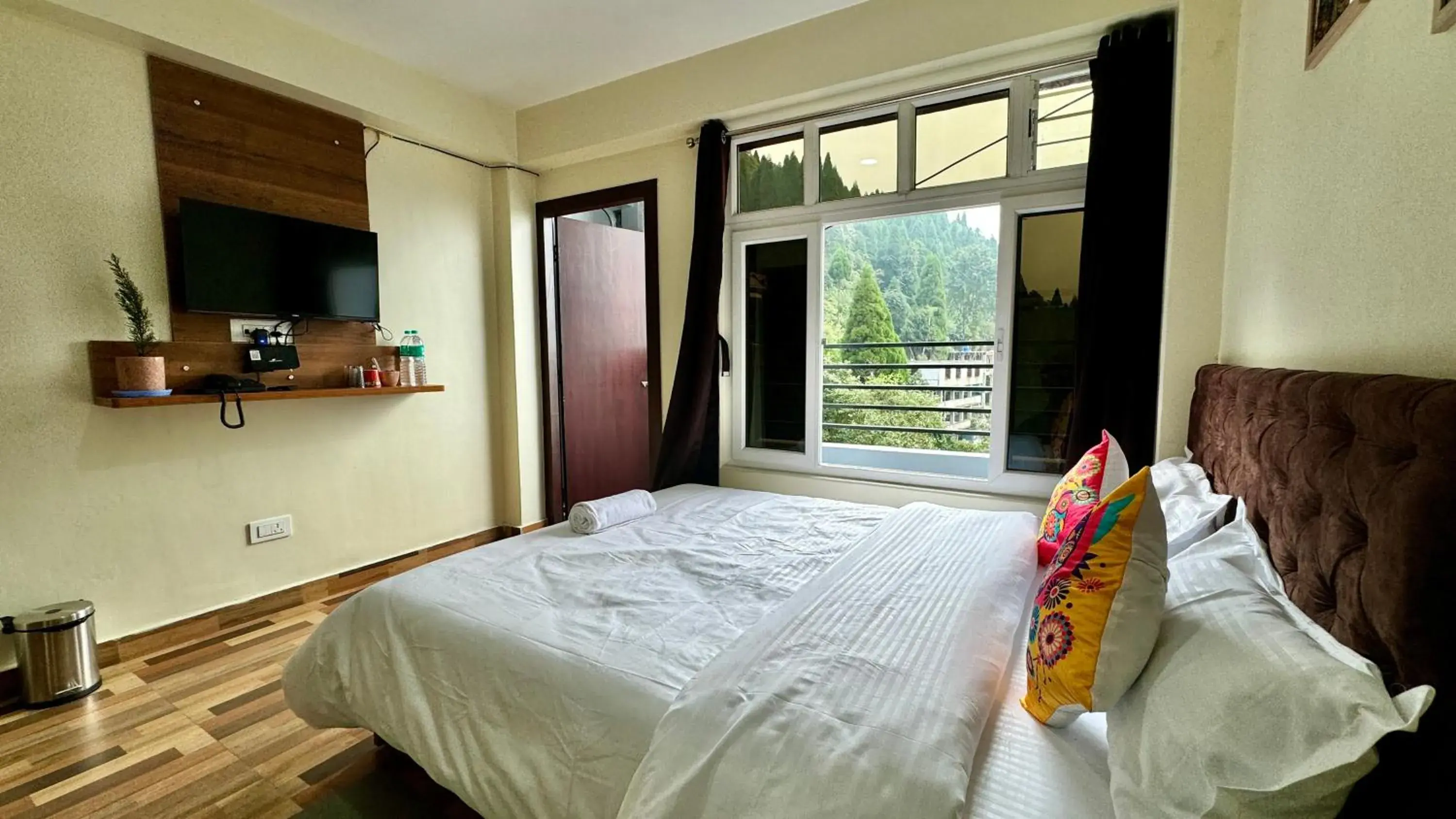 Bed in Darjeeling Hillside Inn Bed in Darjeeling Hillside Inn