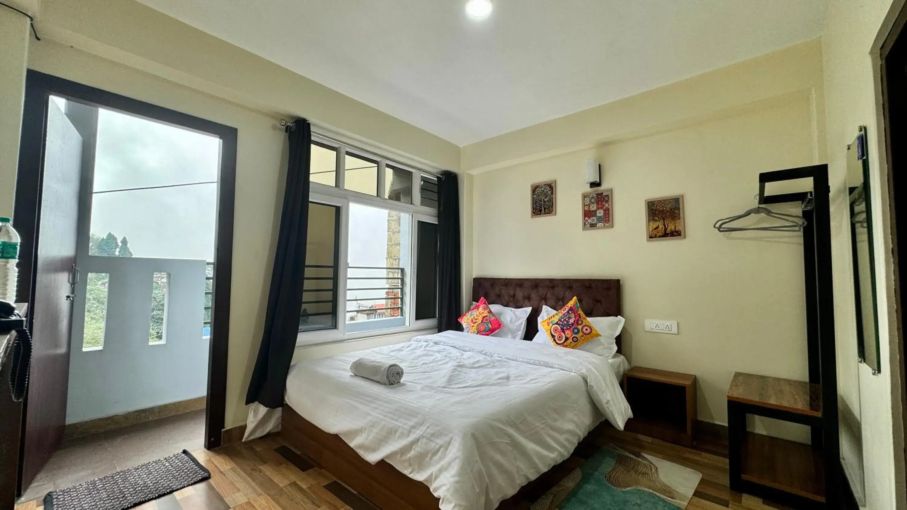 Bed in Darjeeling Hillside Inn Bed in Darjeeling Hillside Inn