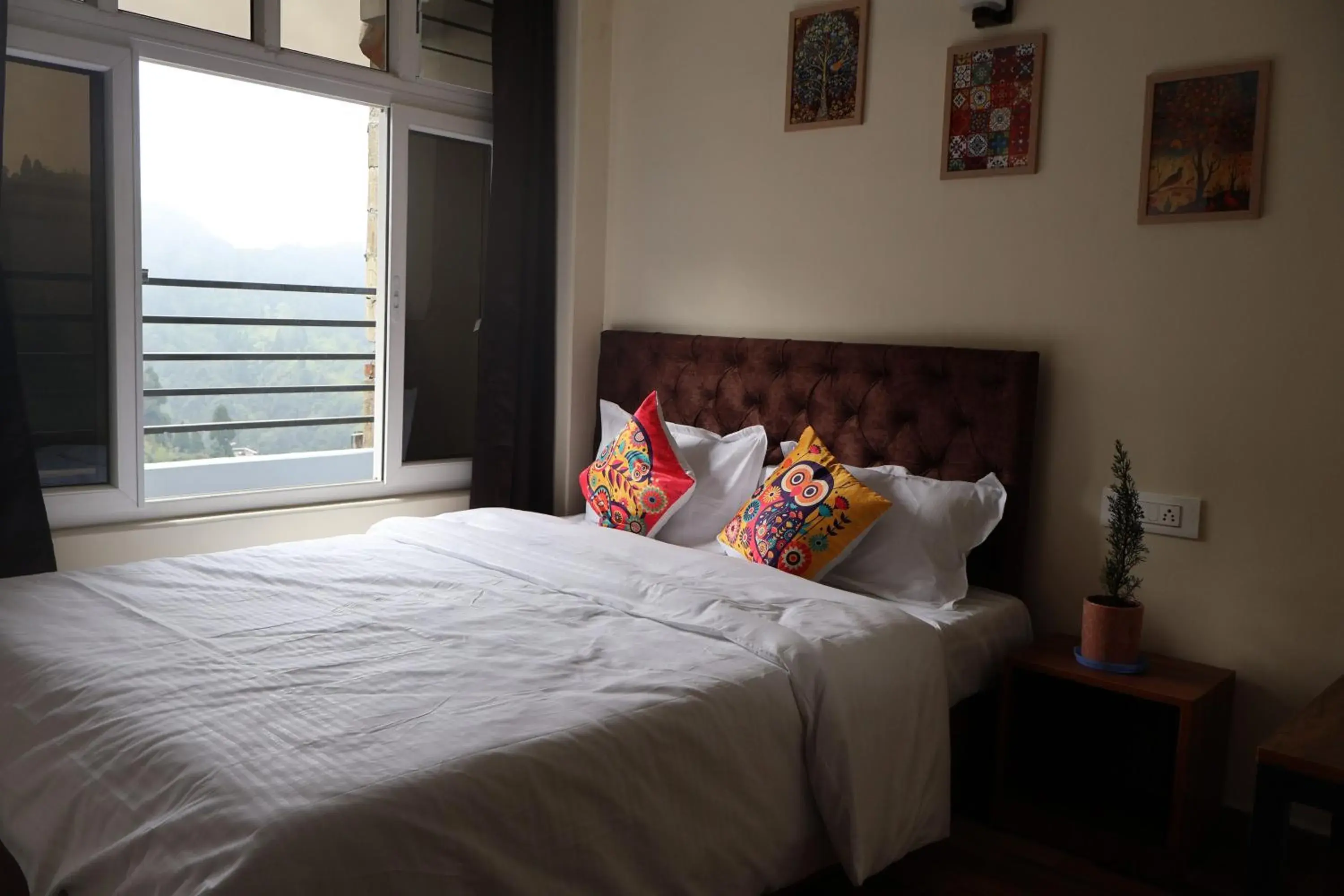 Bed in Darjeeling Hillside Inn Bed in Darjeeling Hillside Inn