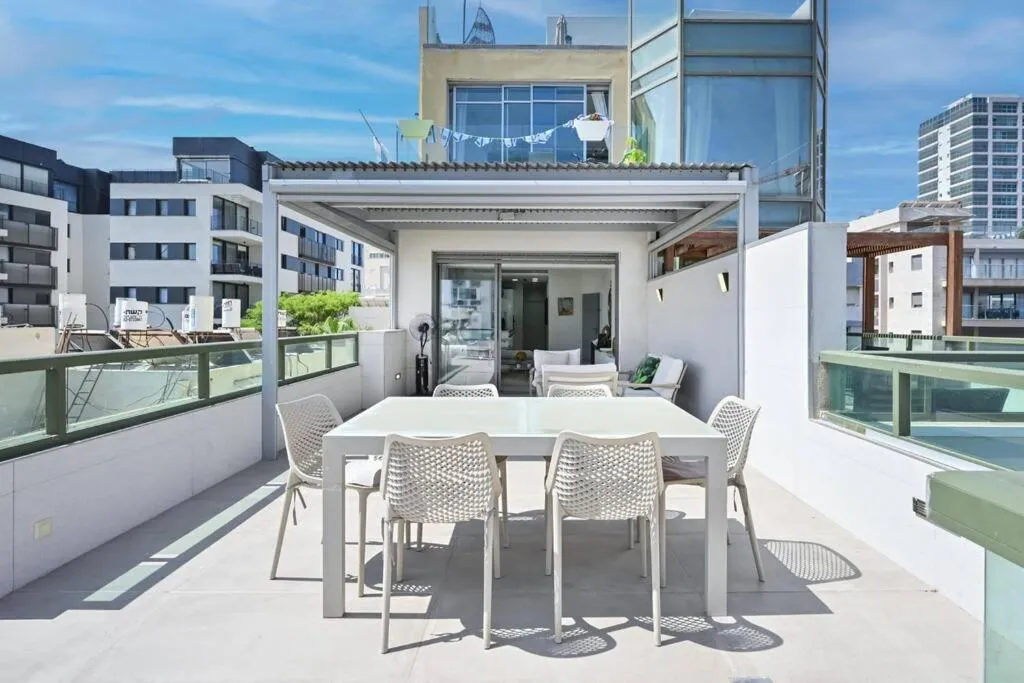 Seaside Apt Balcony&Parking !