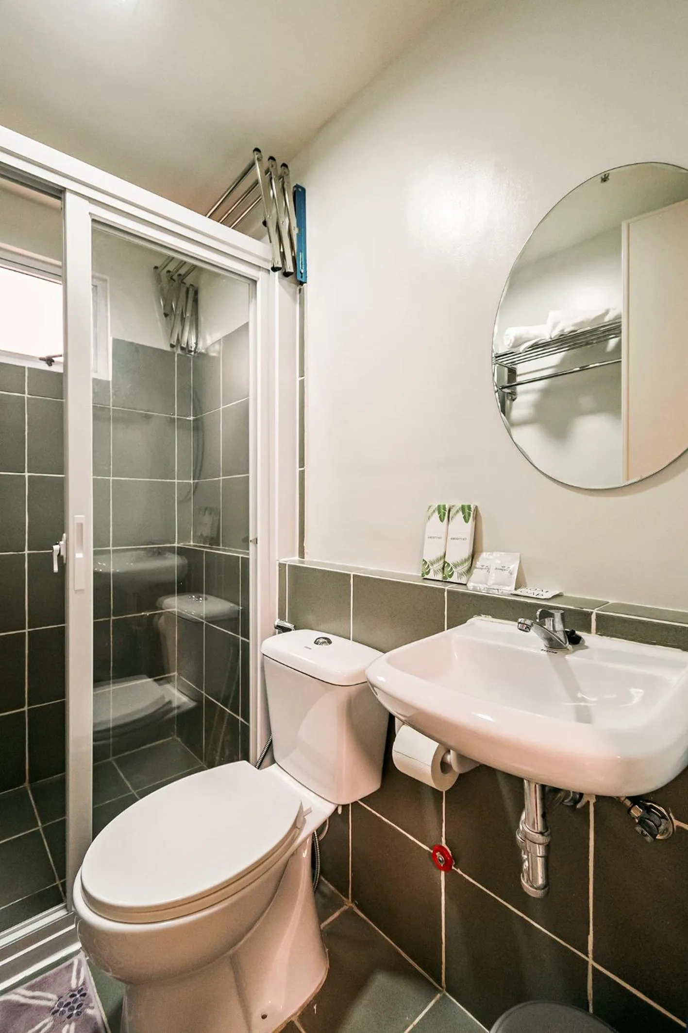 Bathroom in Precious Florannjoe