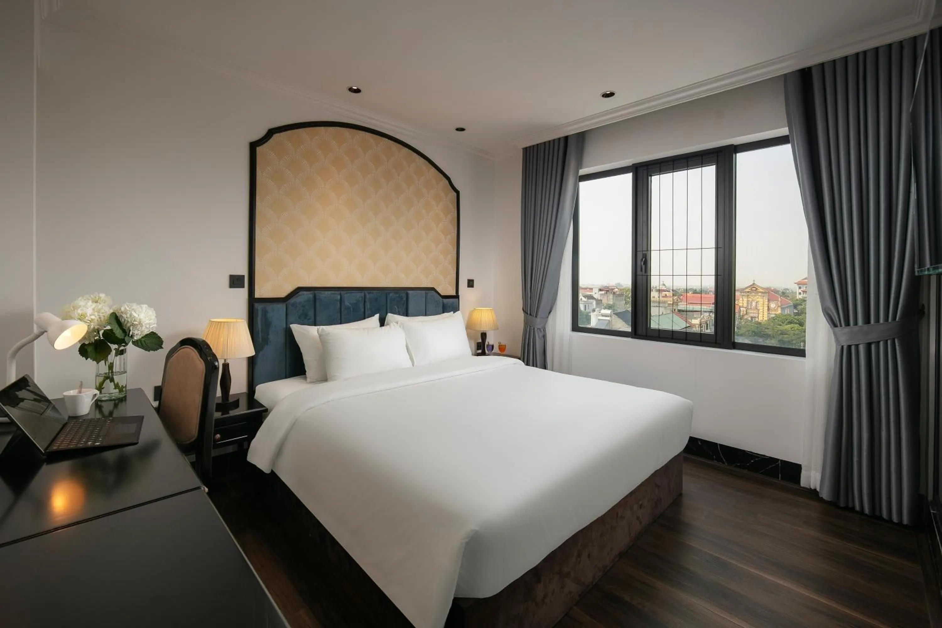 Bedroom, Bed in Phat Diem Plaza Hotel