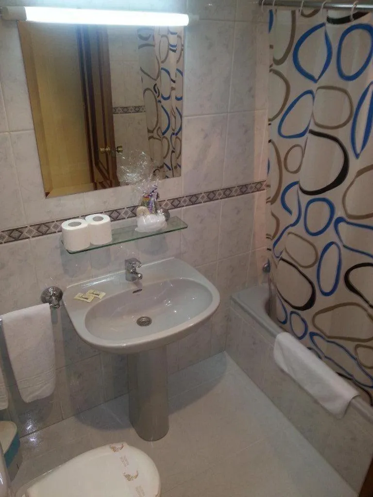 Bathroom in Hostal Ancla Dorada