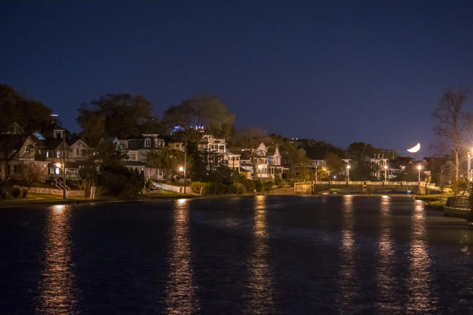 Night in The Ocean Plaza Hotel