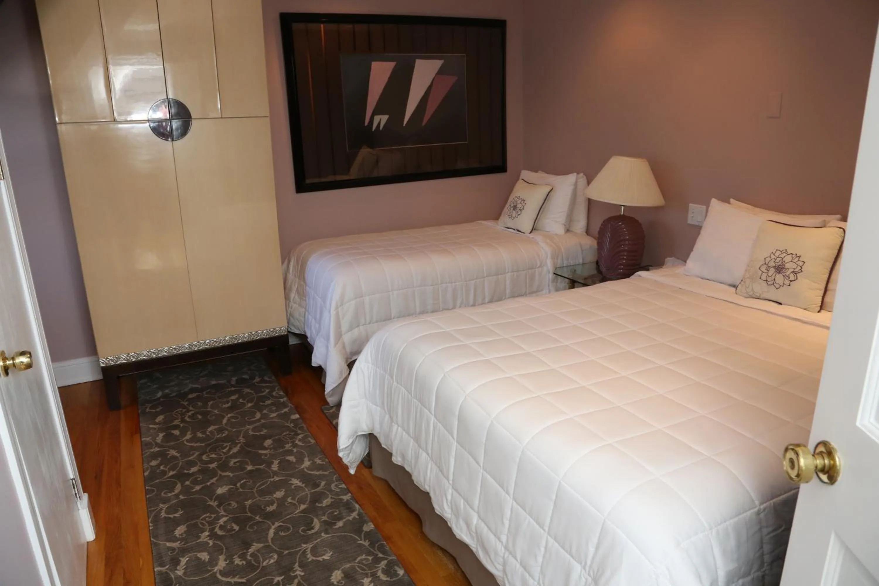 Bedroom, Bed in The Ocean Plaza Hotel