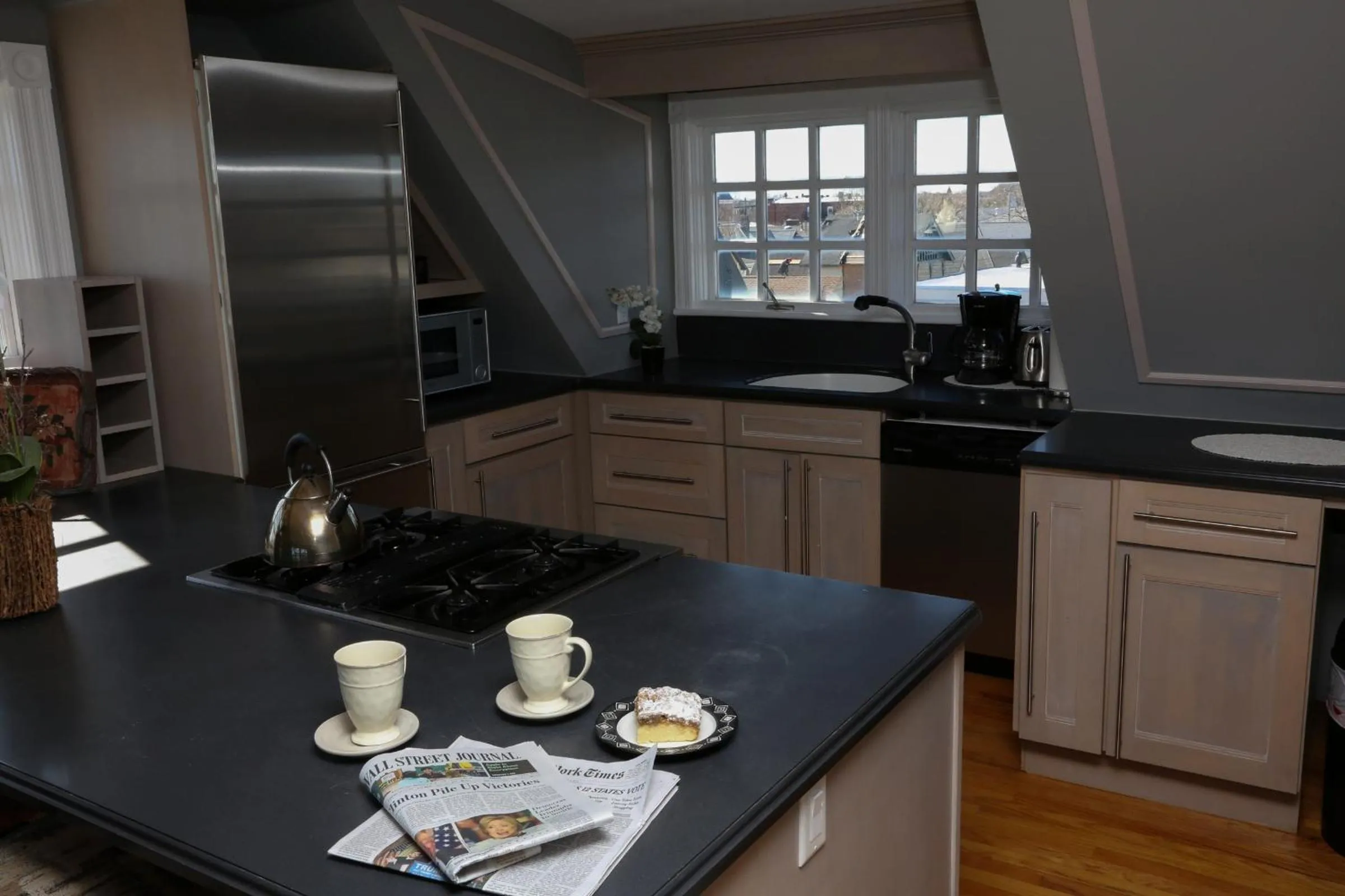 Kitchen or kitchenette in The Ocean Plaza Hotel