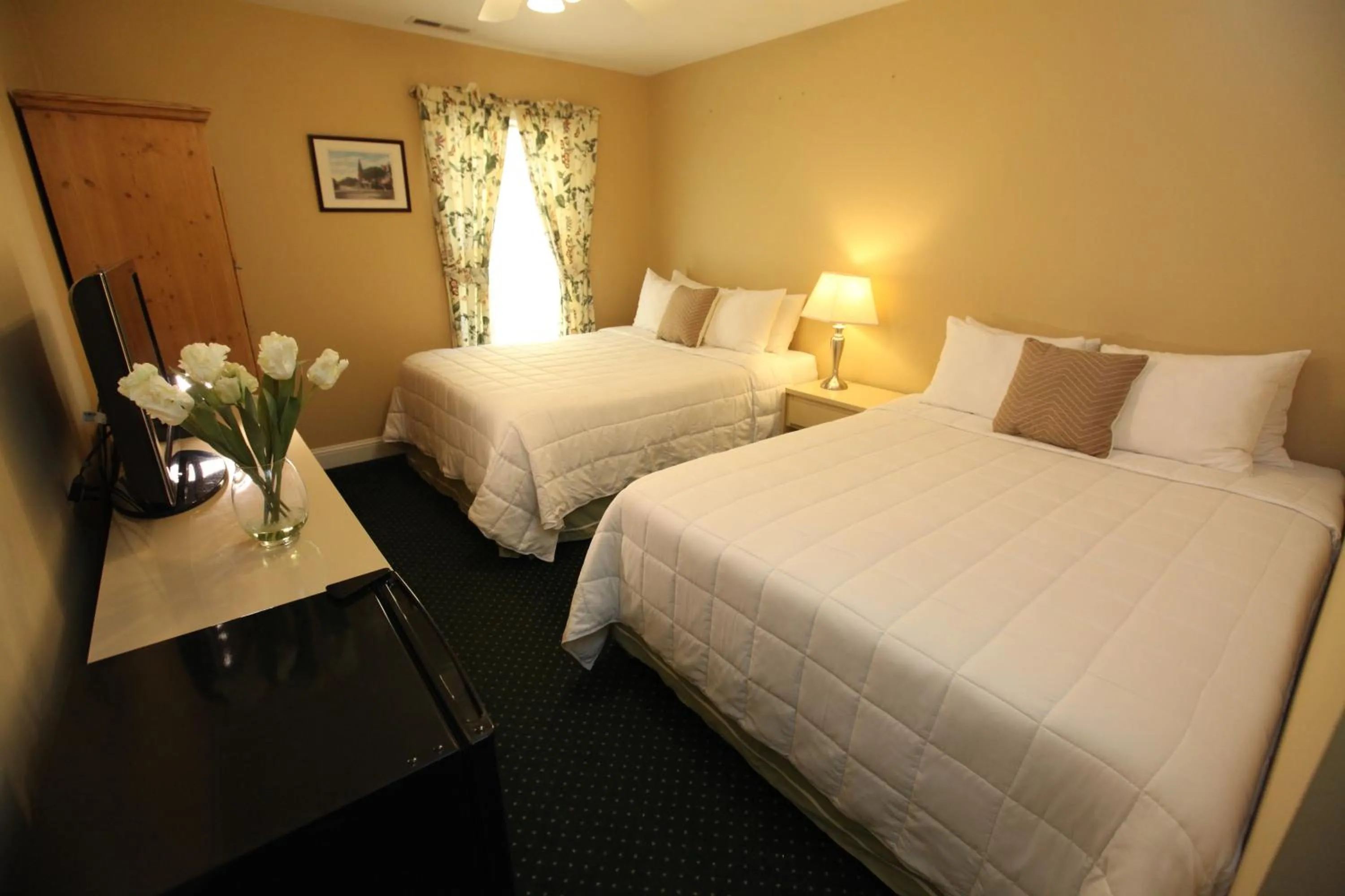 Bed in The Ocean Plaza Hotel