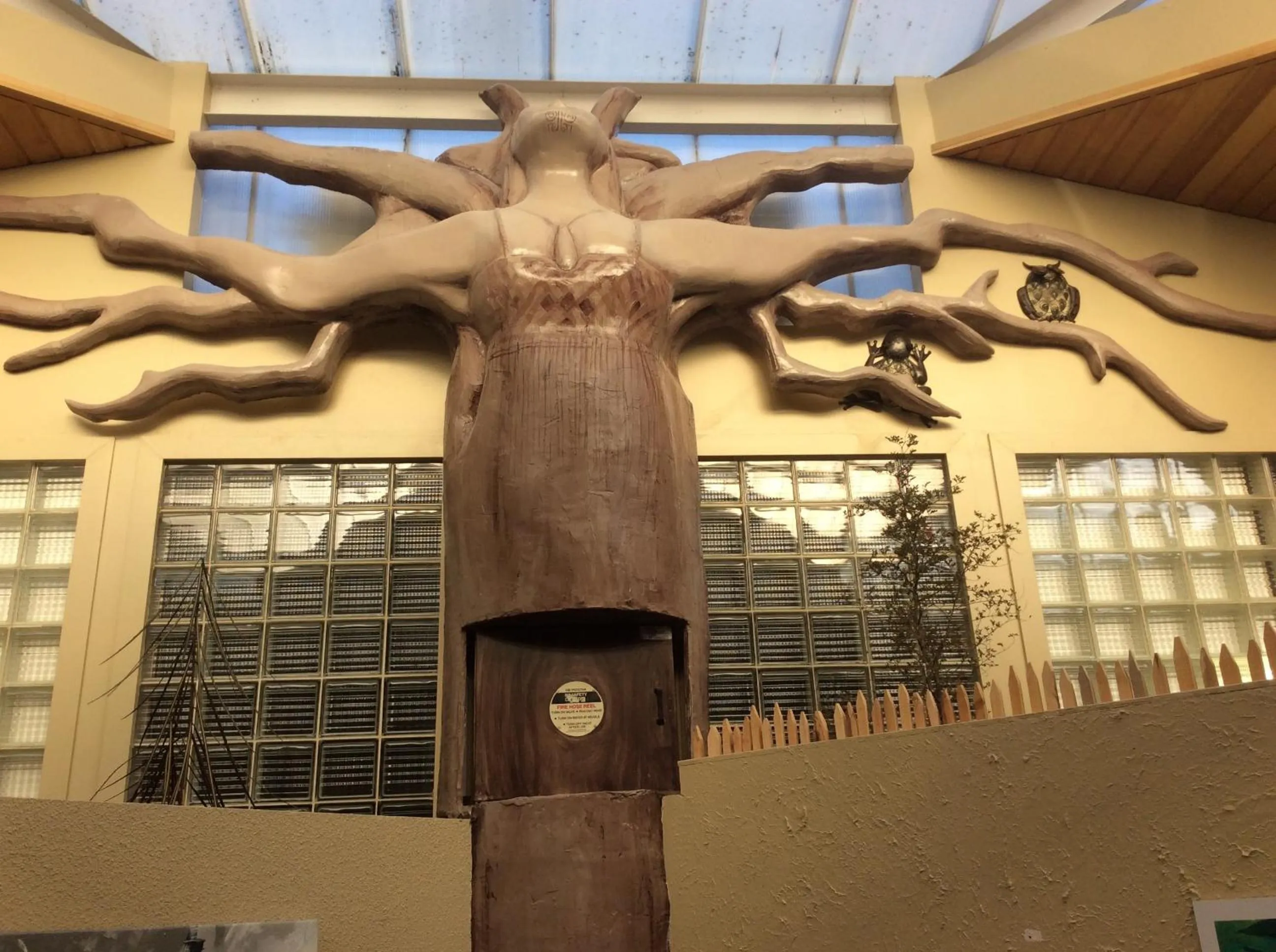 Decorative detail in Tahuna Pod Hostel