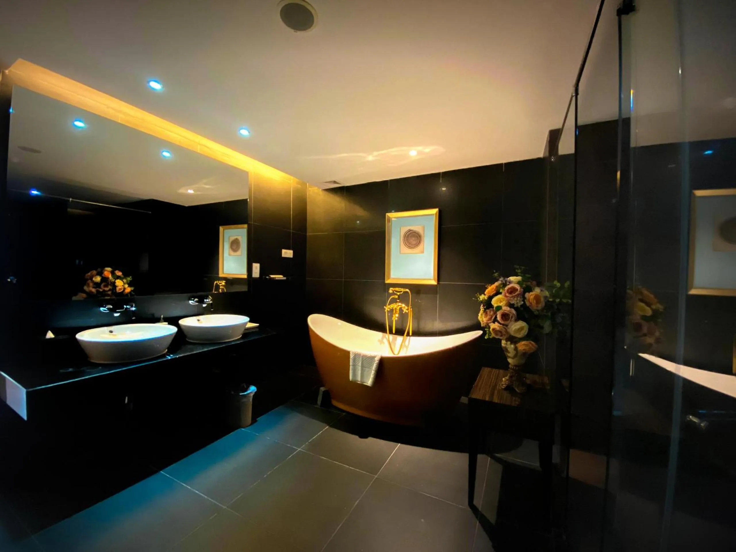 Bath in The Orchard Resort & Spa Melaka I World Spa Awards Winner I Free Access to Outdoor Spa Pool