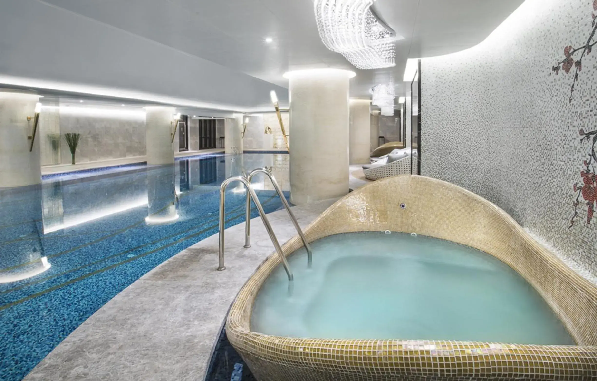 Swimming pool in Ascott Heng Shan Shanghai Swimming pool in Ascott Heng Shan Shanghai