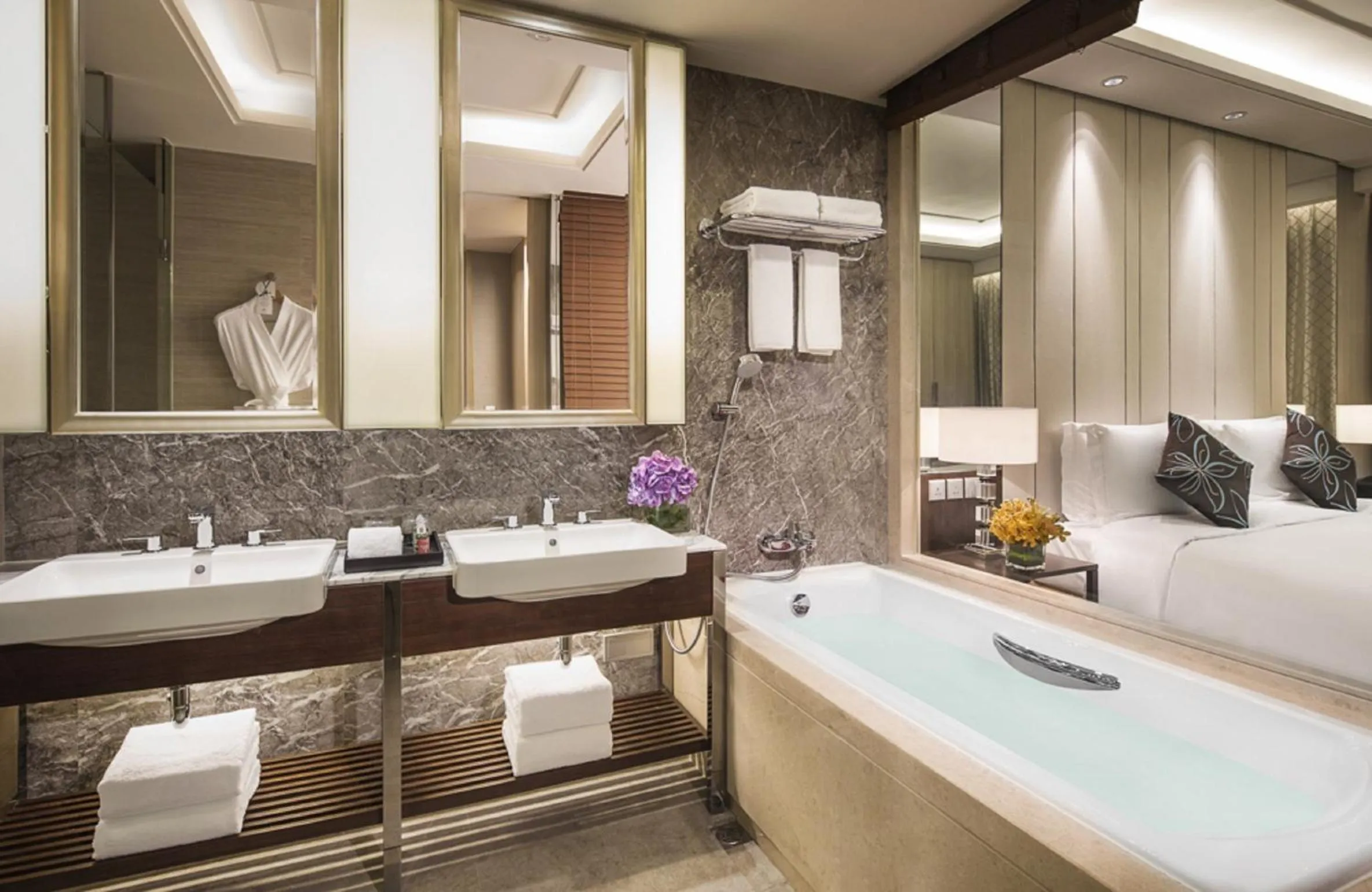 Bathroom, Bed in Ascott Heng Shan Shanghai