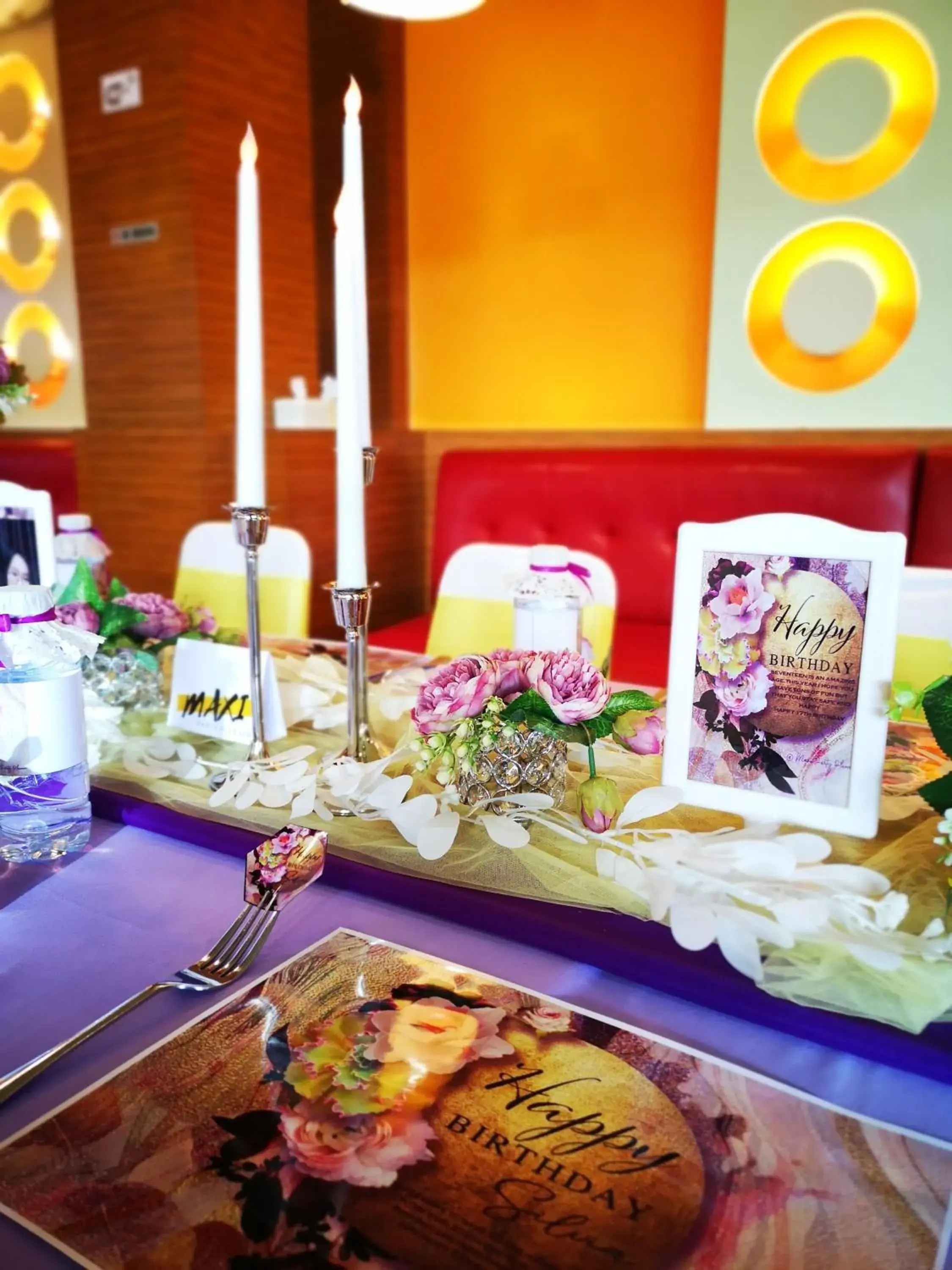 Restaurant/places to eat in Hotel Maximillian Restaurant/places to eat in Hotel Maximillian