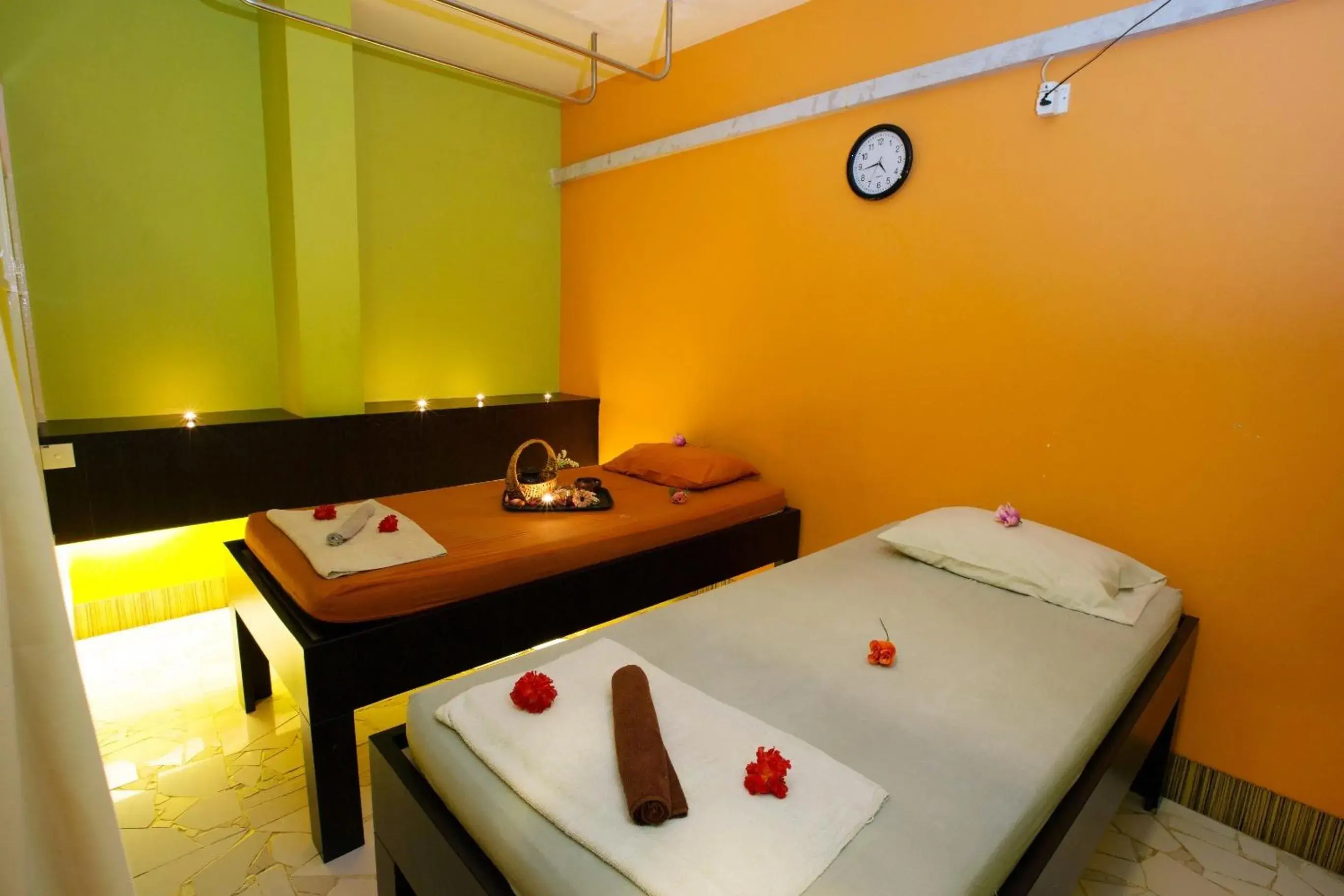 Bedroom, Bed in Hotel Maximillian Bedroom, Bed in Hotel Maximillian