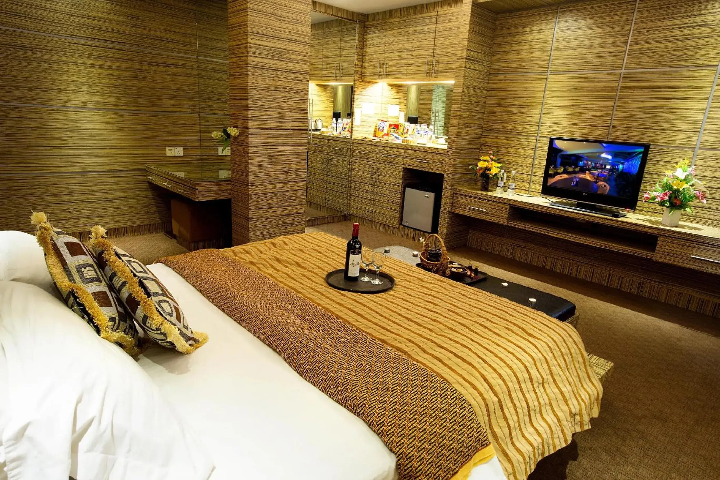 Bedroom, Bed in Hotel Maximillian Bedroom, Bed in Hotel Maximillian