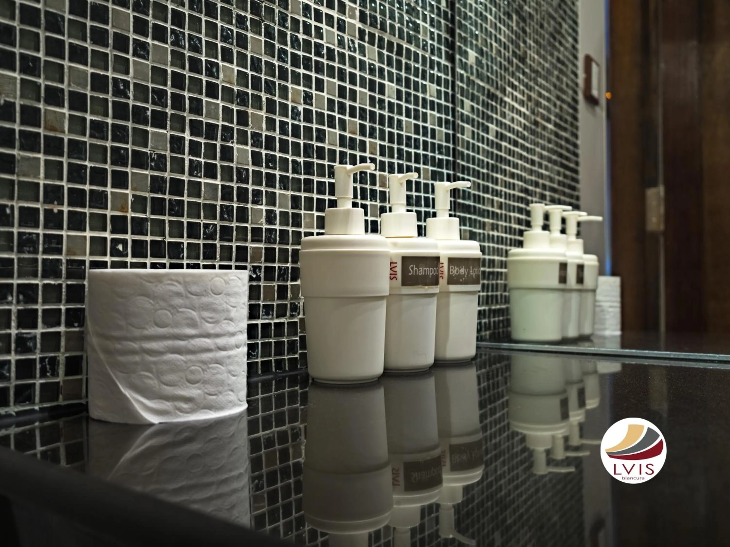 Bathroom in LVIS blancura Hotel