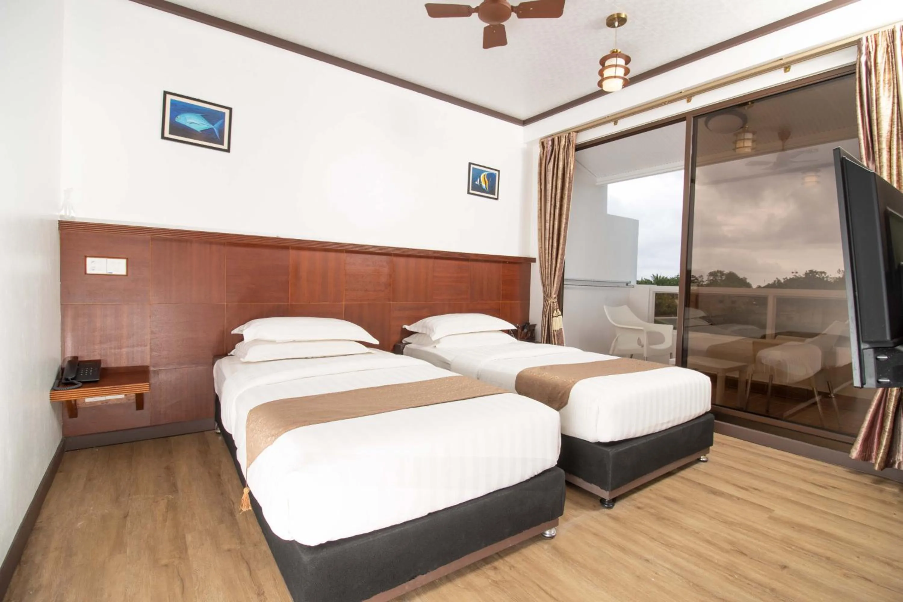 Bedroom, Bed in Rashu Hiyaa