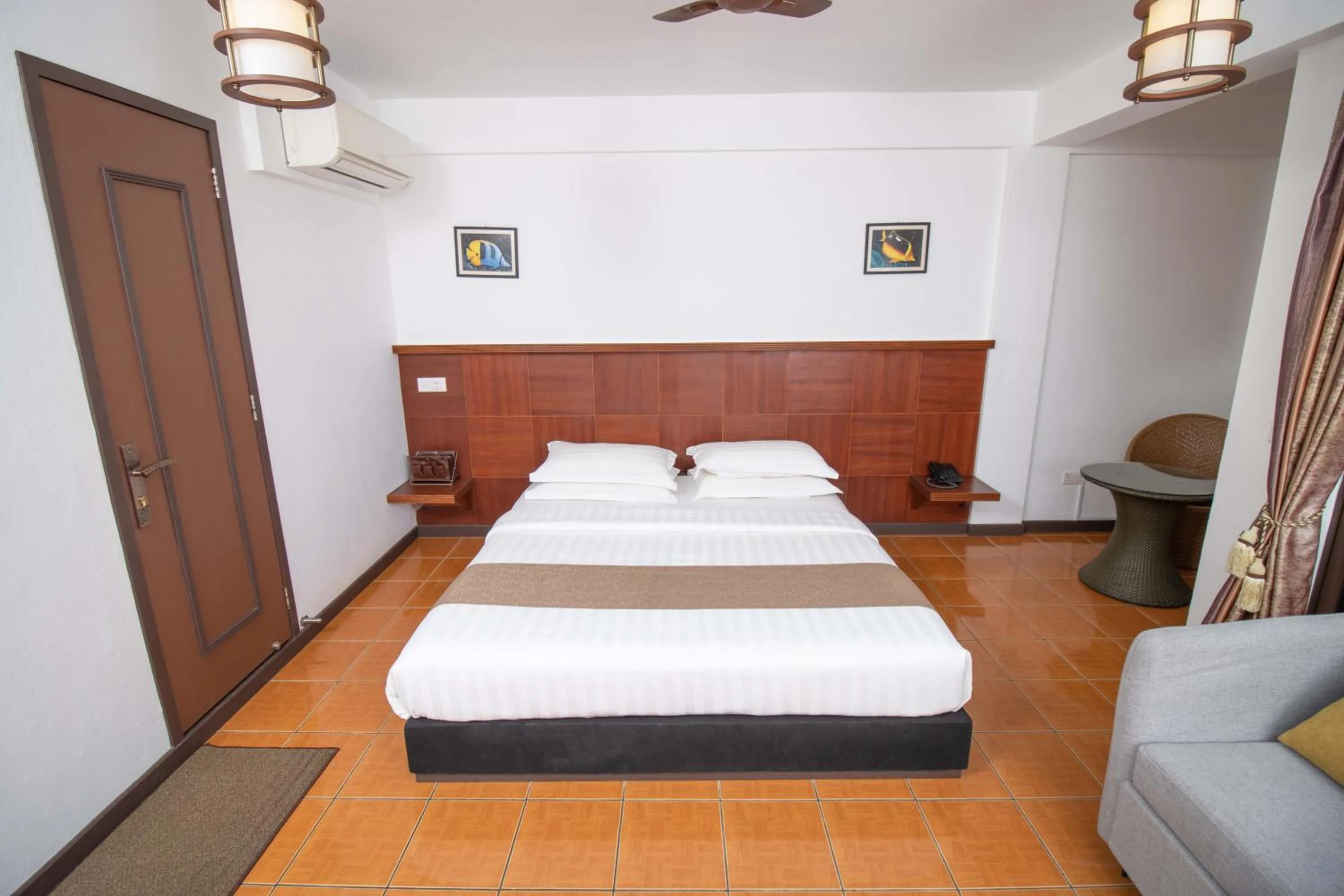 Bedroom, Bed in Rashu Hiyaa