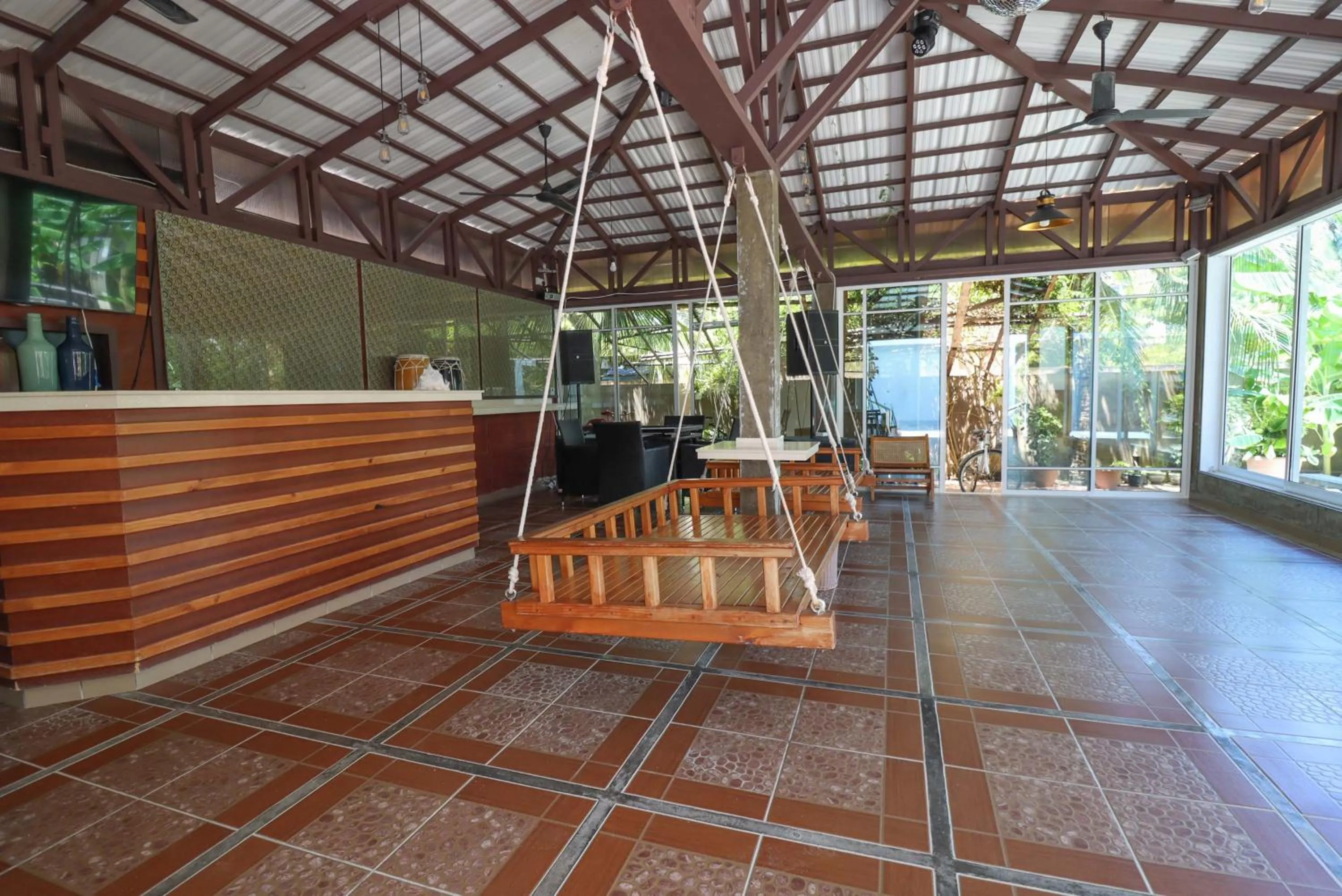 Seating area in Rashu Hiyaa