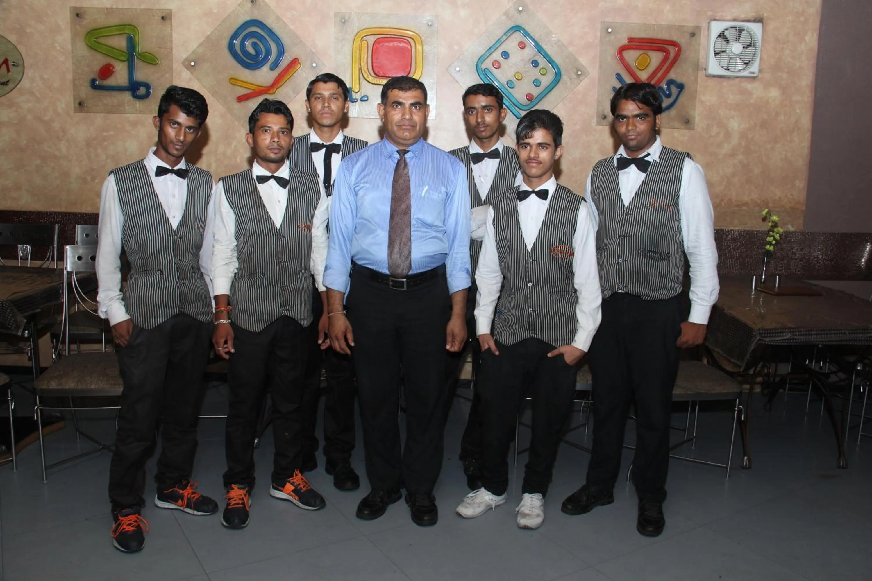 Restaurant/places to eat in Hotel Bhagyodaya Residency Bhilwara