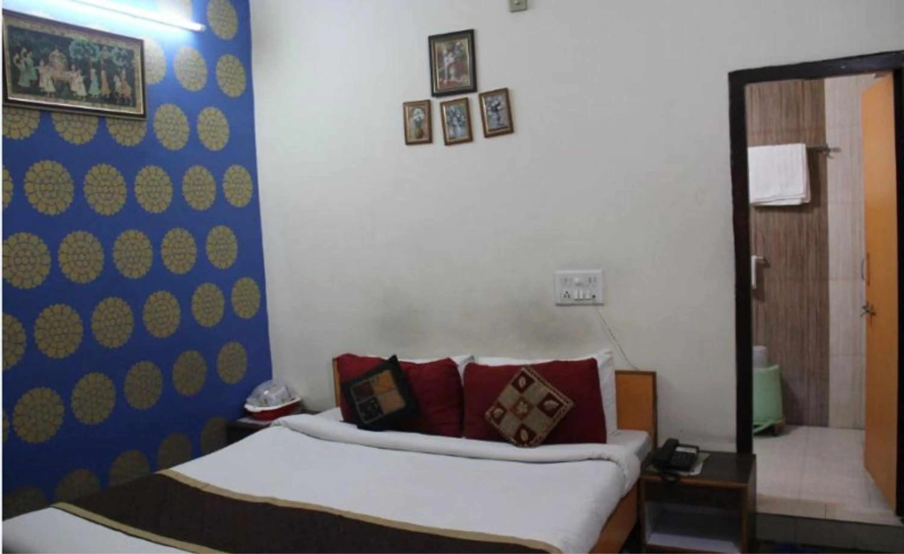 Bed in Hotel Bhagyodaya Residency Bhilwara