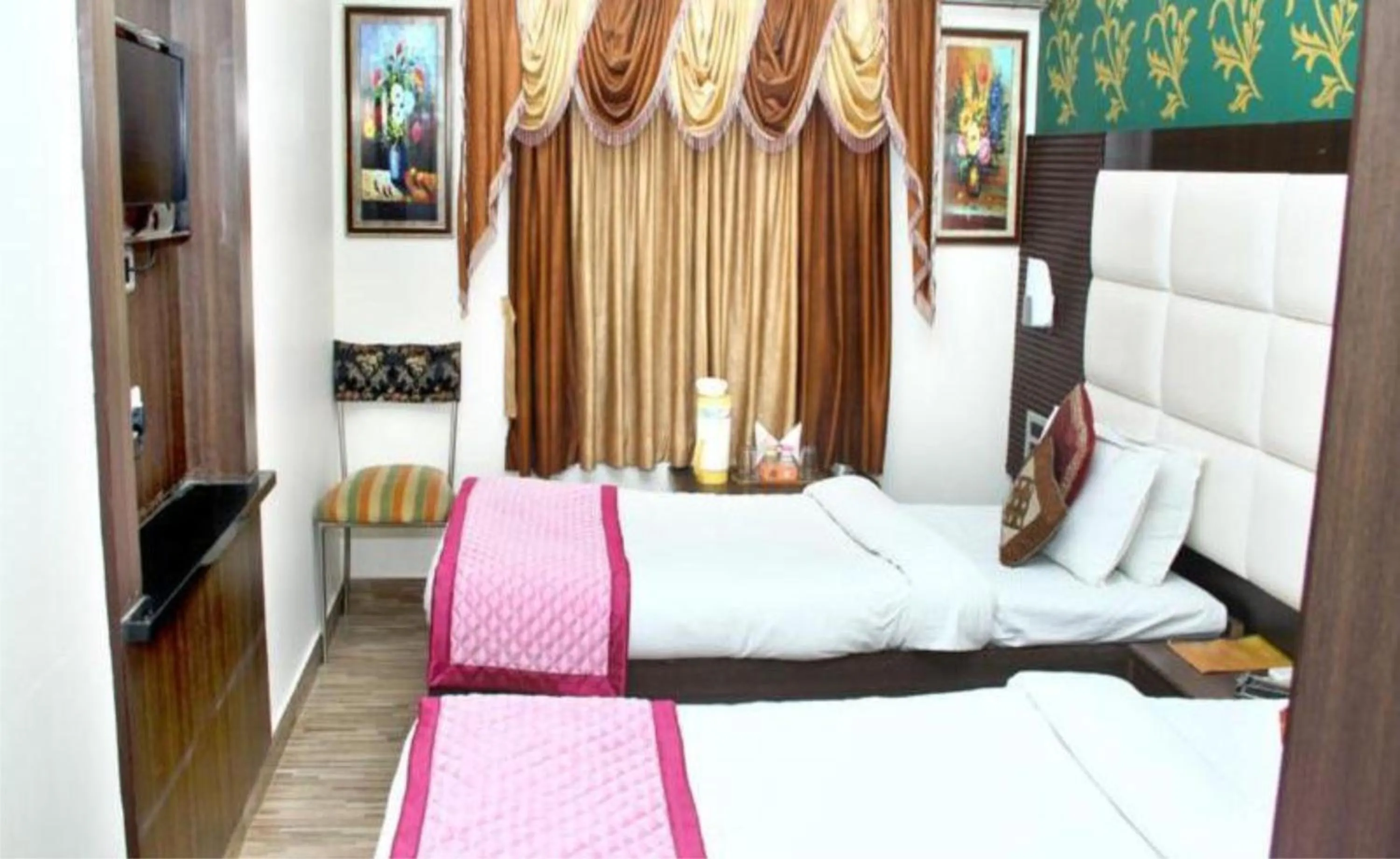 Bed in Hotel Bhagyodaya Residency Bhilwara