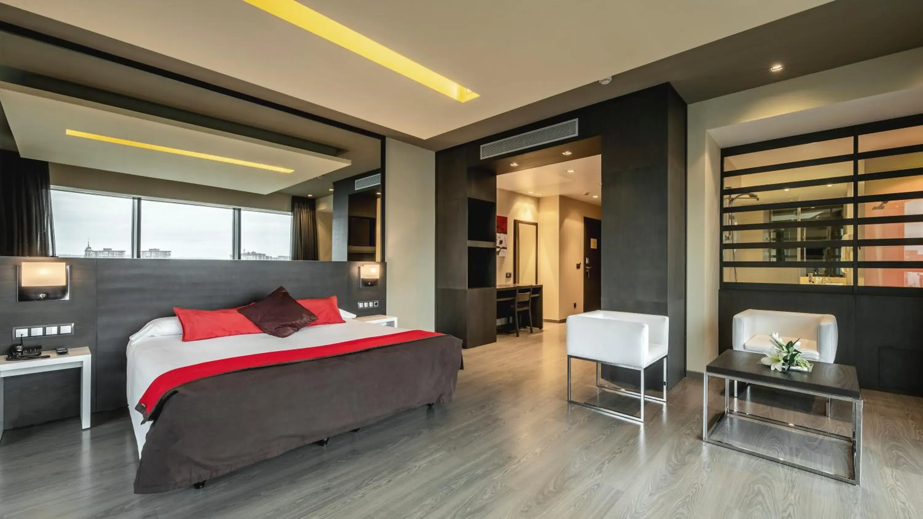 Photo of the whole room, Bed in Be Live City Center Talavera Photo of the whole room, Bed in Be Live City Center Talavera