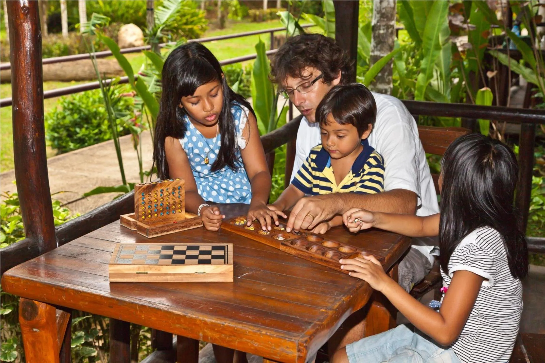group of guests in Khao Sok Riverside Cottages