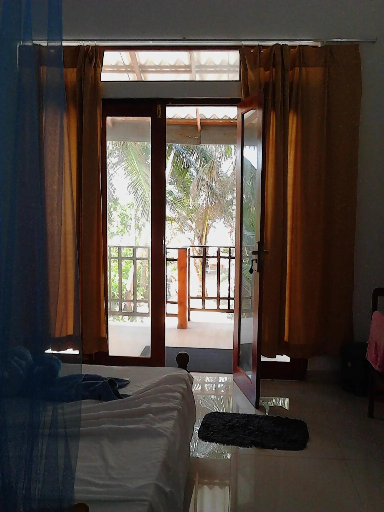 Sea view, Bed in Arcade Beach Hotel