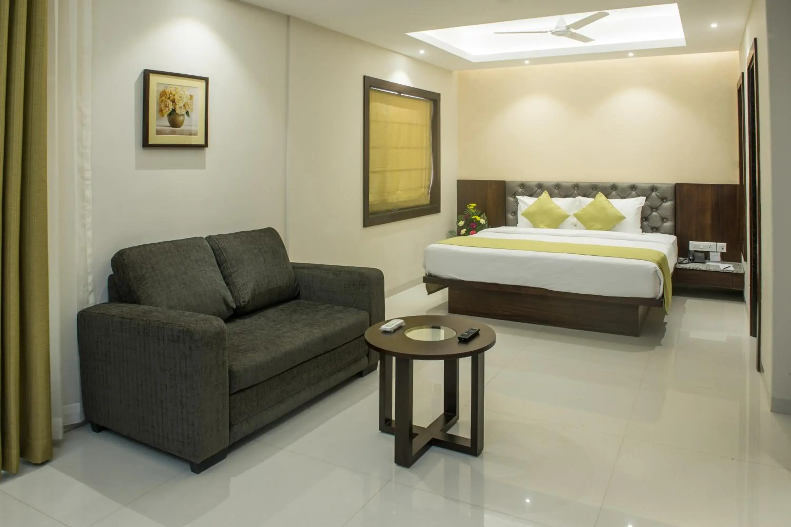 Premium Room in Calangute Towers - AM Hotel Kollection Premium Room in Calangute Towers - AM Hotel Kollection