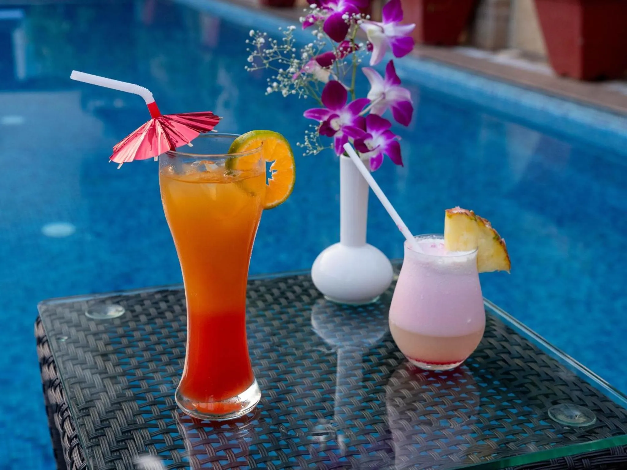 Swimming pool in Calangute Towers - AM Hotel Kollection