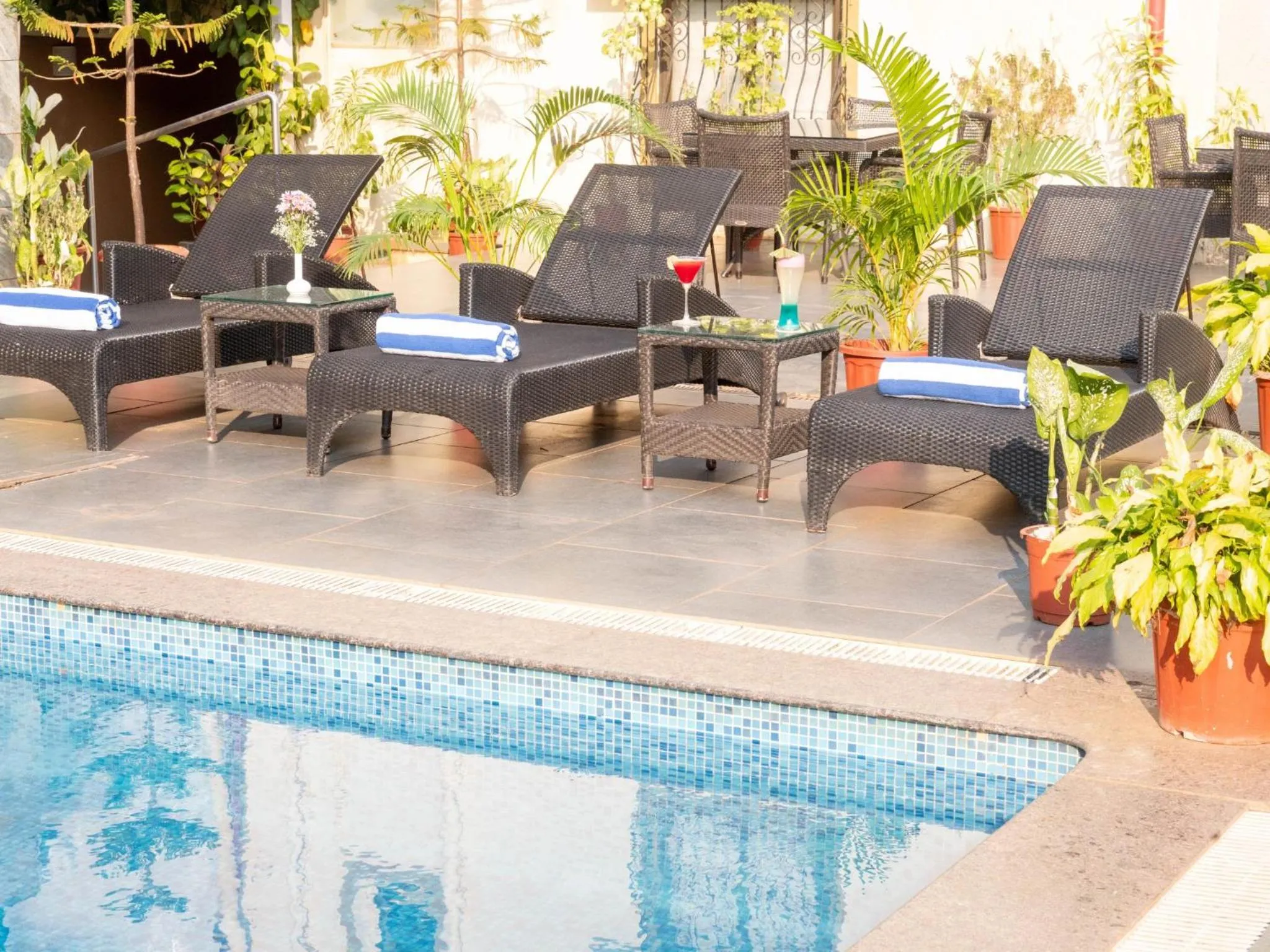 Swimming pool in Calangute Towers - AM Hotel Kollection