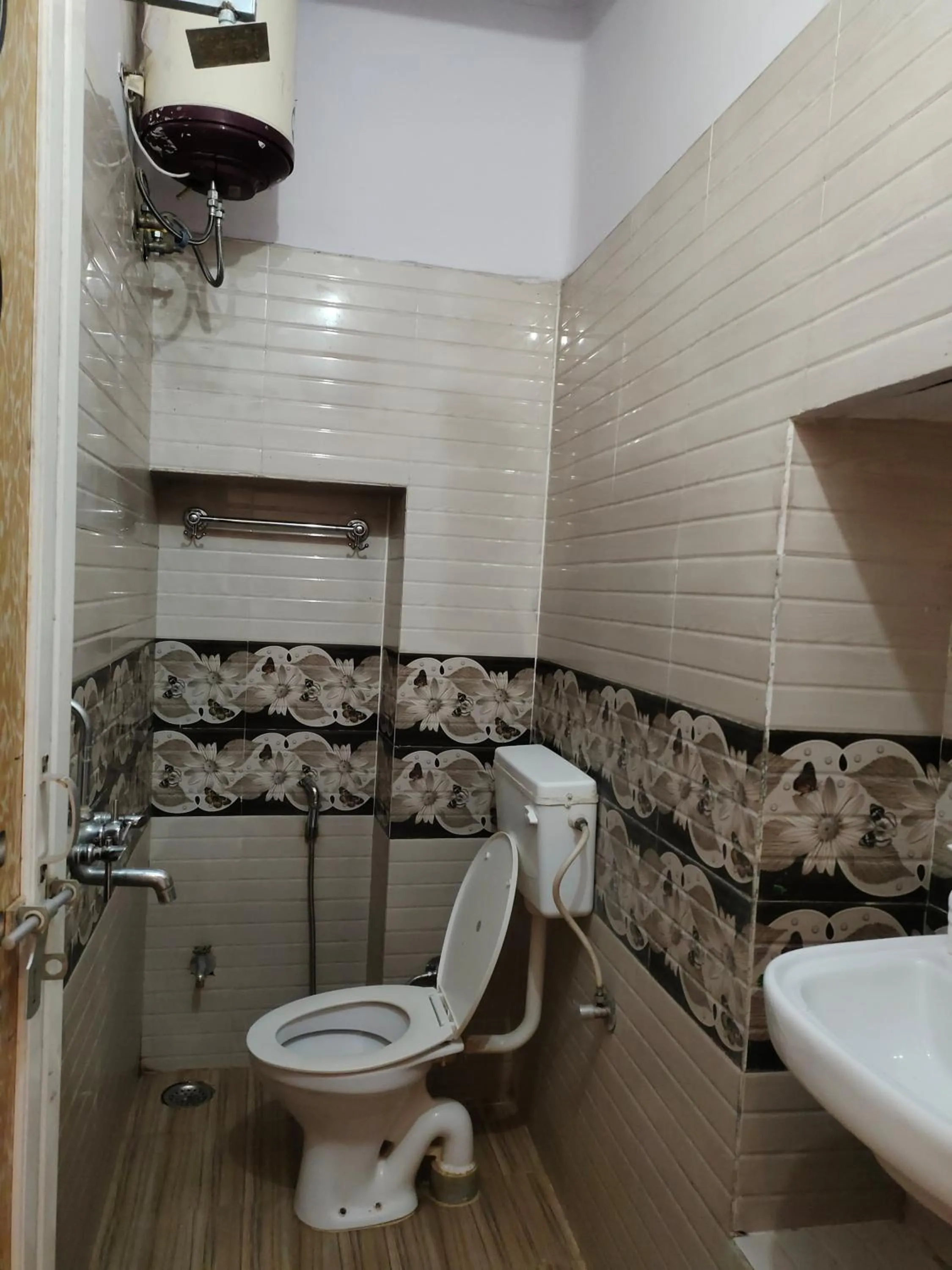Bathroom in Banaras Paying Guest House