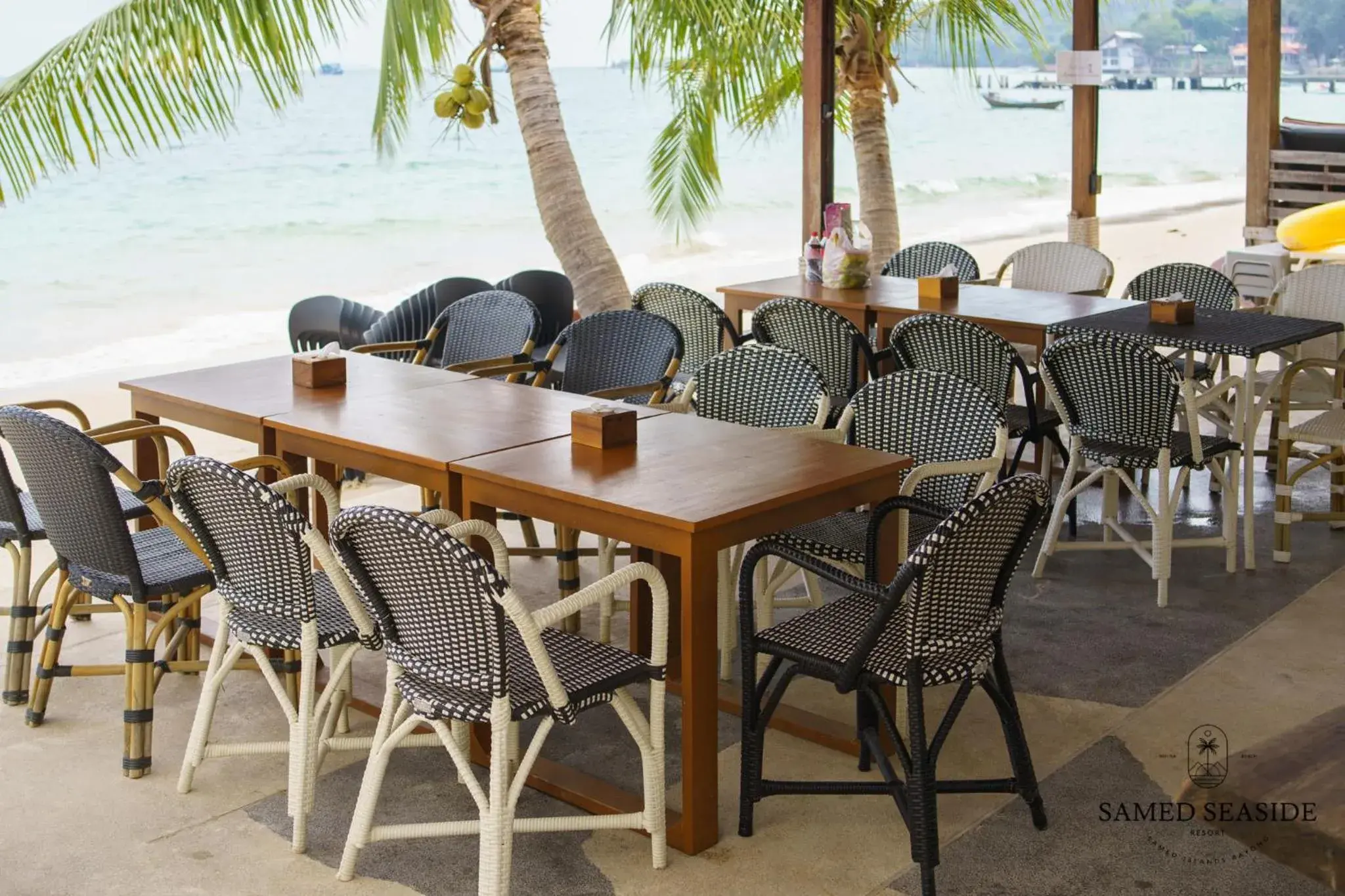 Restaurant/places to eat in Samed Seaside Resort Restaurant/places to eat in Samed Seaside Resort