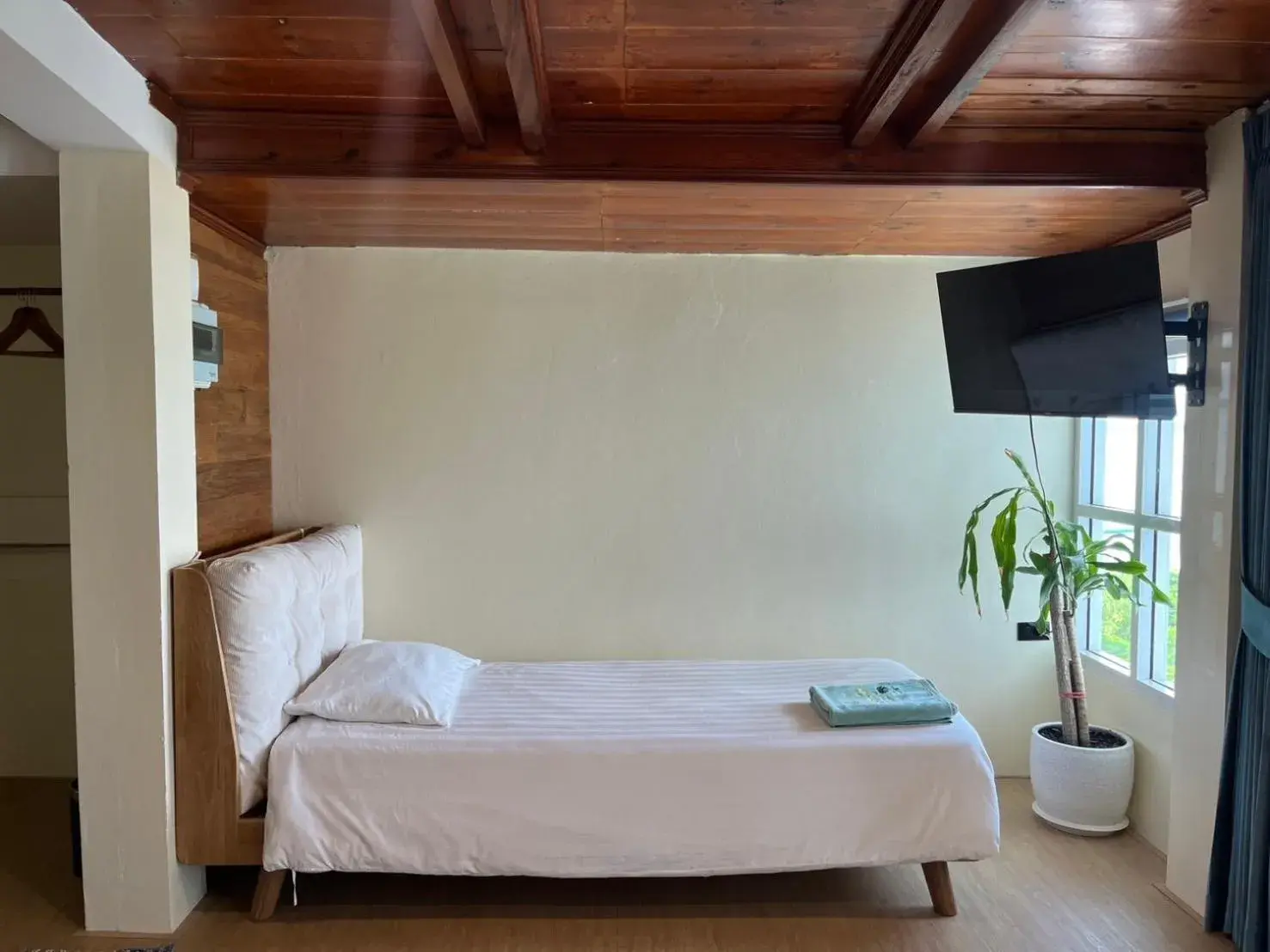 Photo of the whole room, Bed in Samed Seaside Resort Photo of the whole room, Bed in Samed Seaside Resort