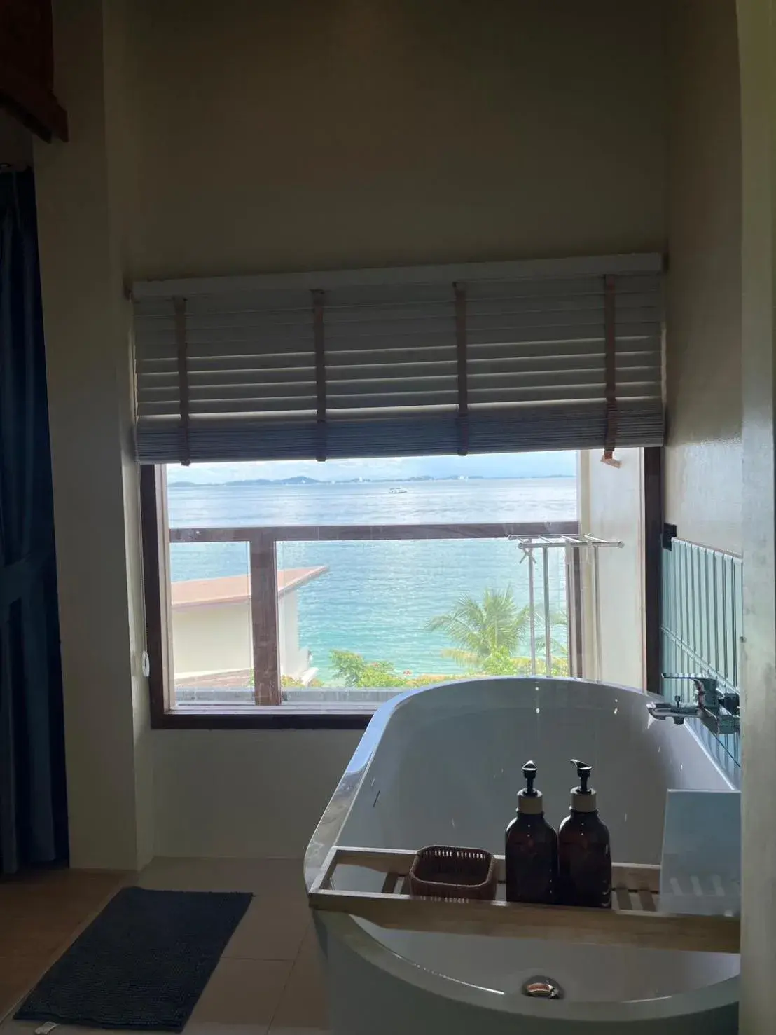 Photo of the whole room, Bed in Samed Seaside Resort Photo of the whole room, Bed in Samed Seaside Resort