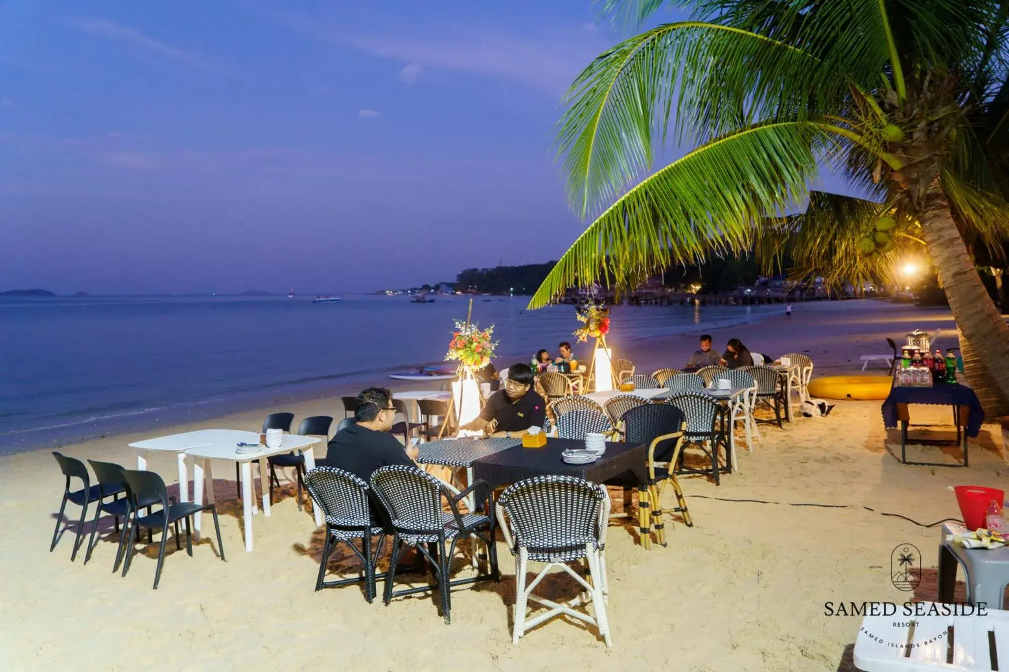 Restaurant/places to eat in Samed Seaside Resort Restaurant/places to eat in Samed Seaside Resort