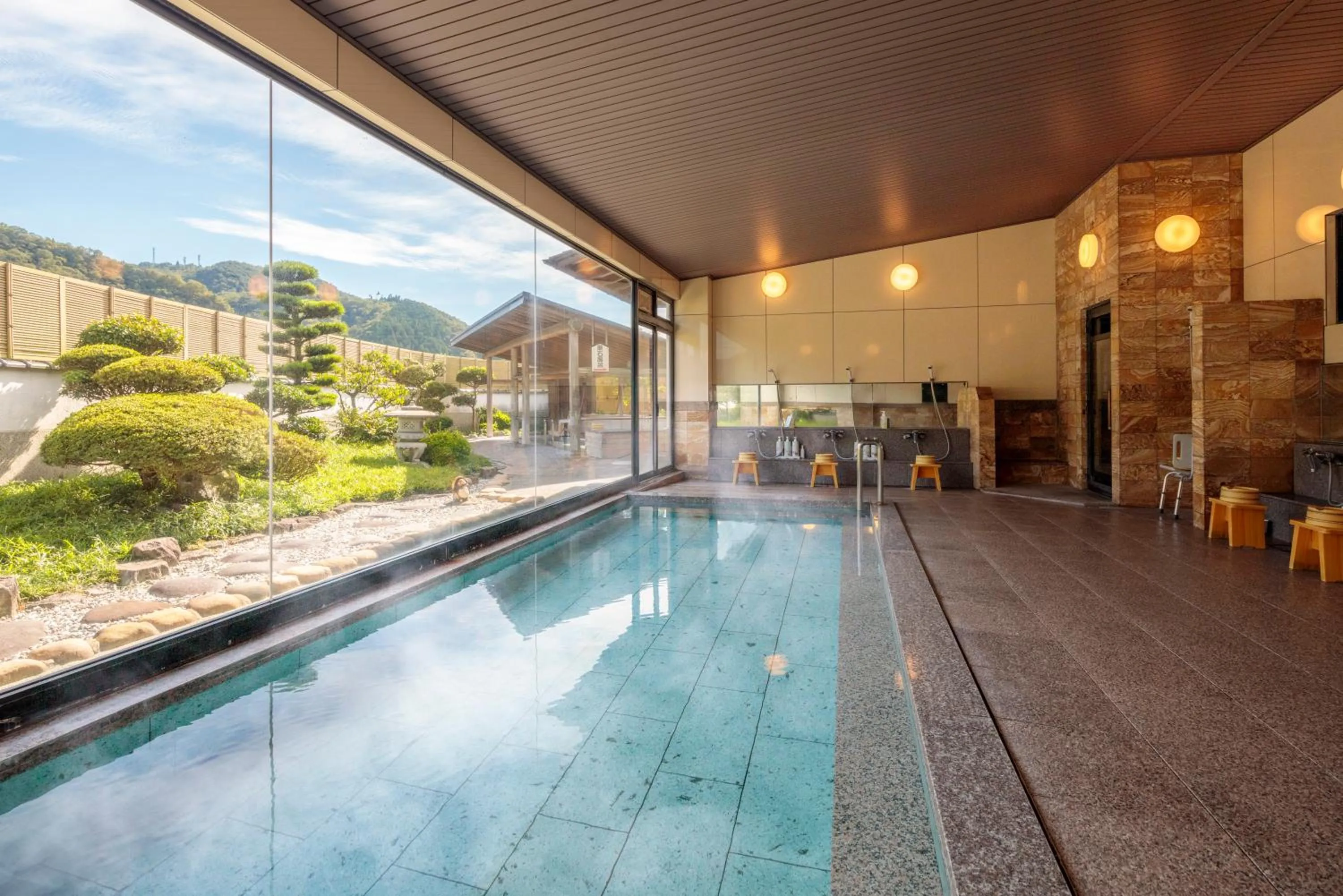 Hot Spring Bath in Kifuno Sato